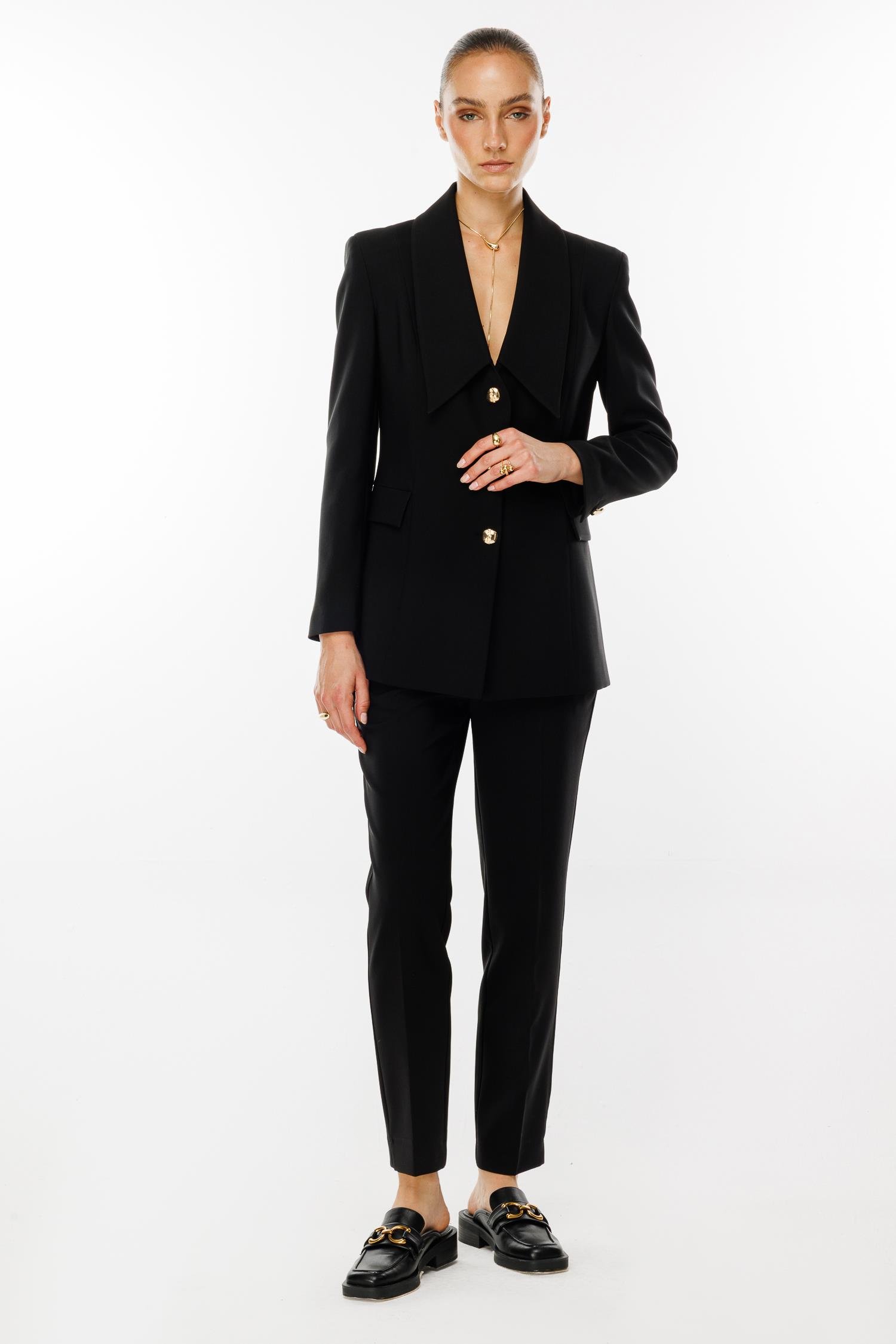 Modailgi  Kırlangıç Yaka Gold Düğme Detaylı Uzun Ceket Siyah