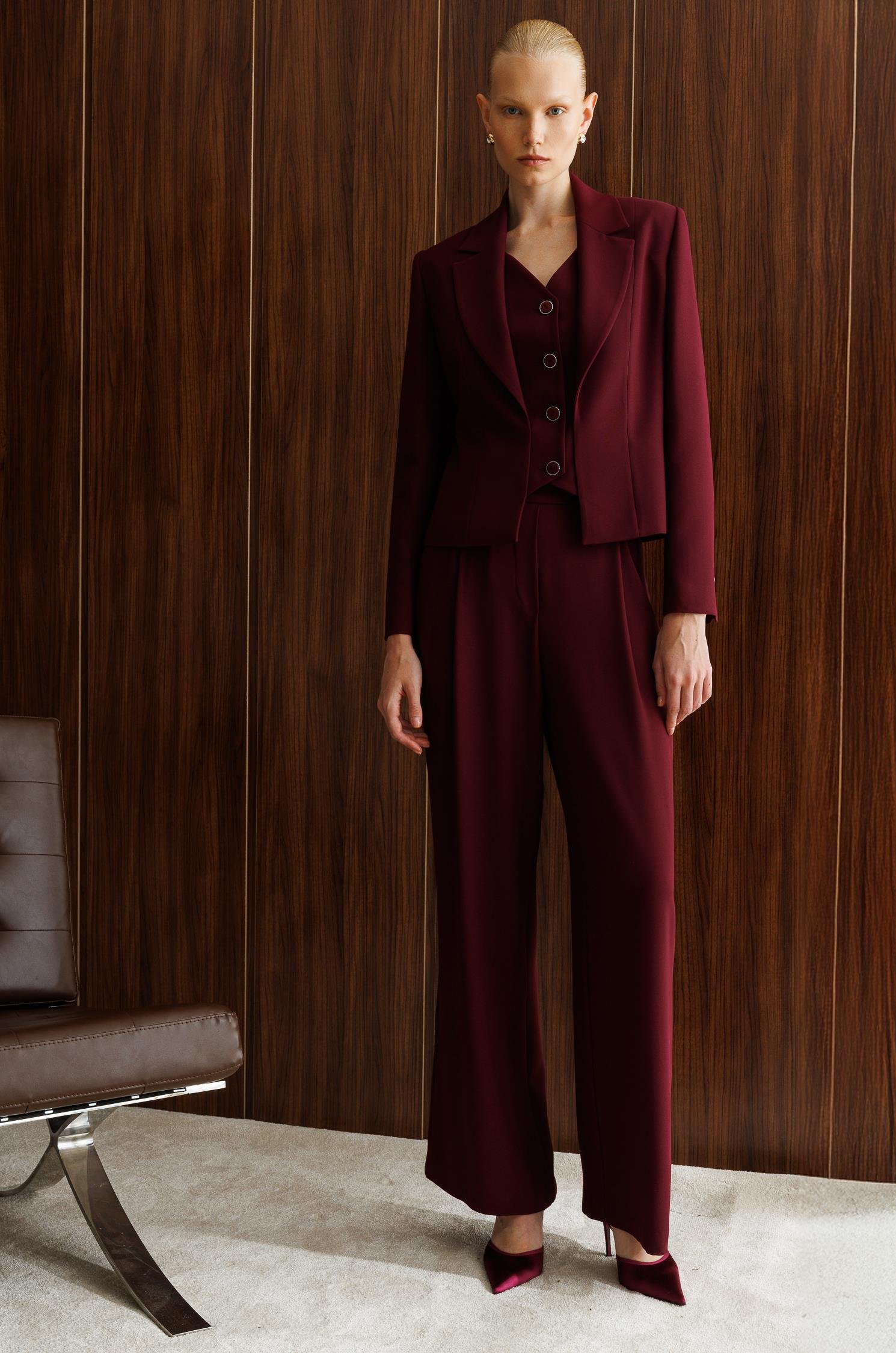 Modailgi  Kırlangıç Yaka Kuptan Kesik Yelek Detaylı Astarlı Kısa Ceket - 40030 Bordo