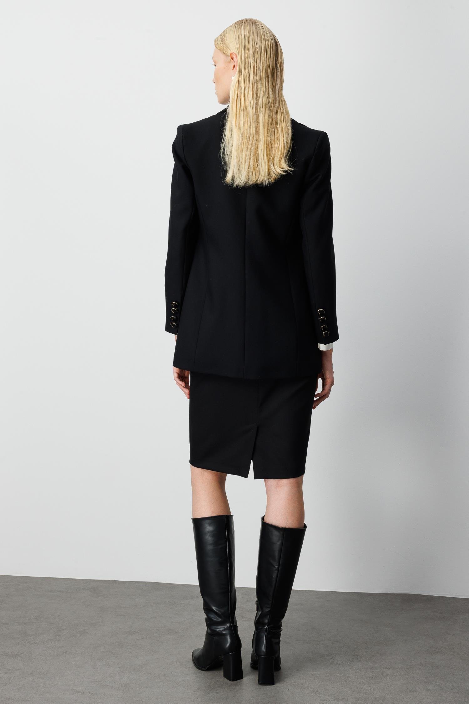 Modailgi  Kırlangıç Yaka Önü Açık Rahat Kesim Astarlı Ceket Siyah