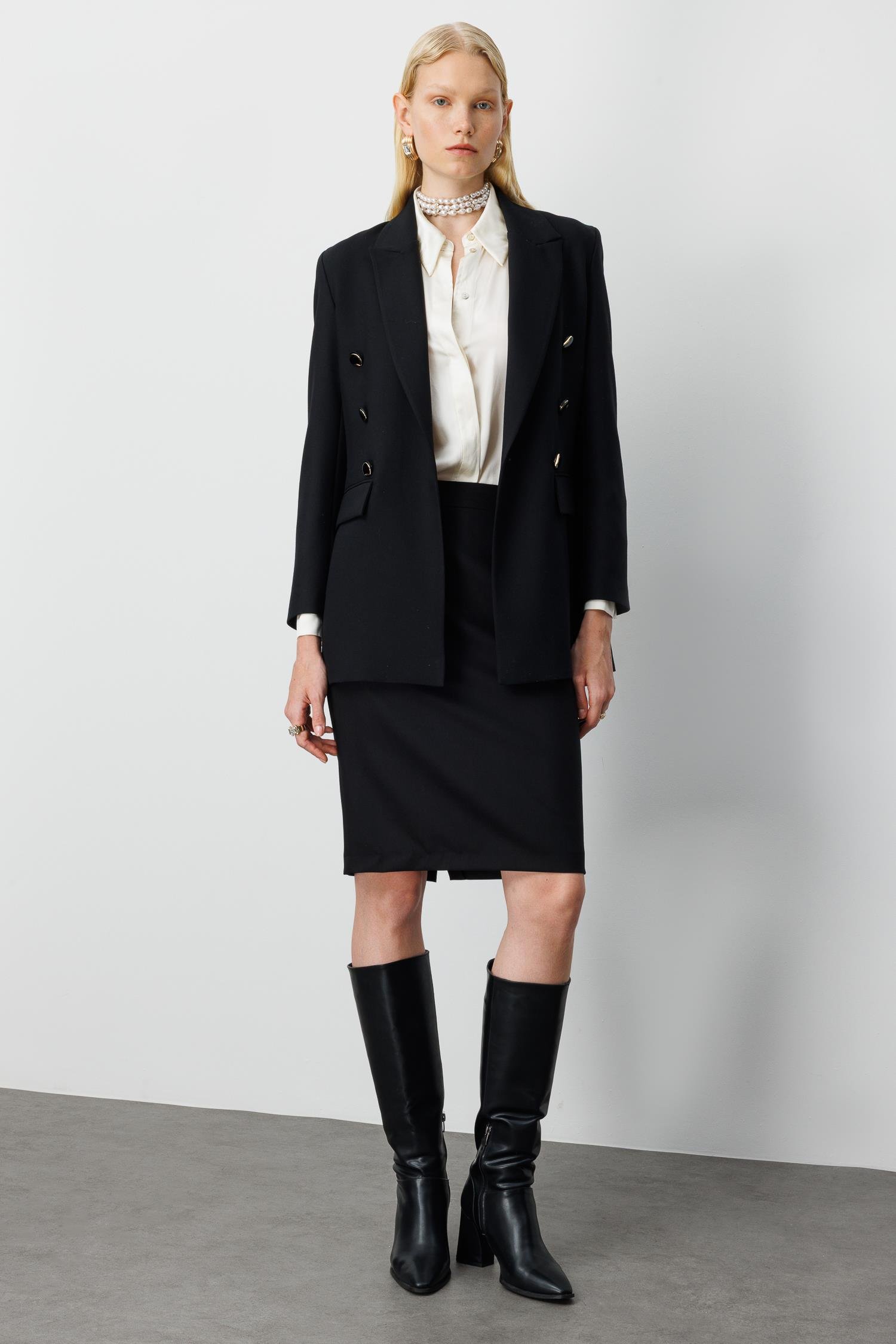 Modailgi  Kırlangıç Yaka Önü Açık Rahat Kesim Astarlı Ceket Siyah