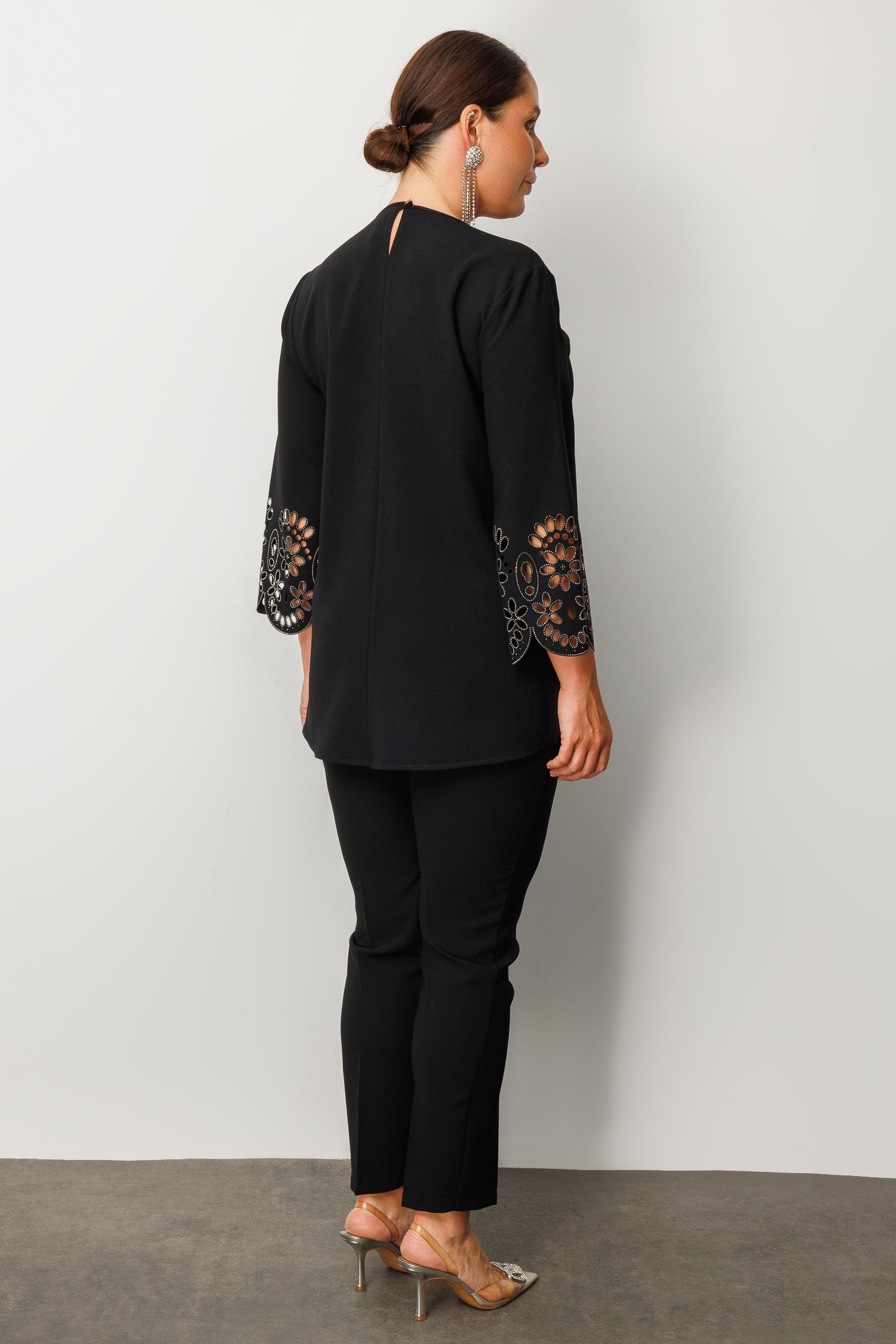 Modailgi  Kol Ağzı Lazerli Taşlı Bluz Siyah
