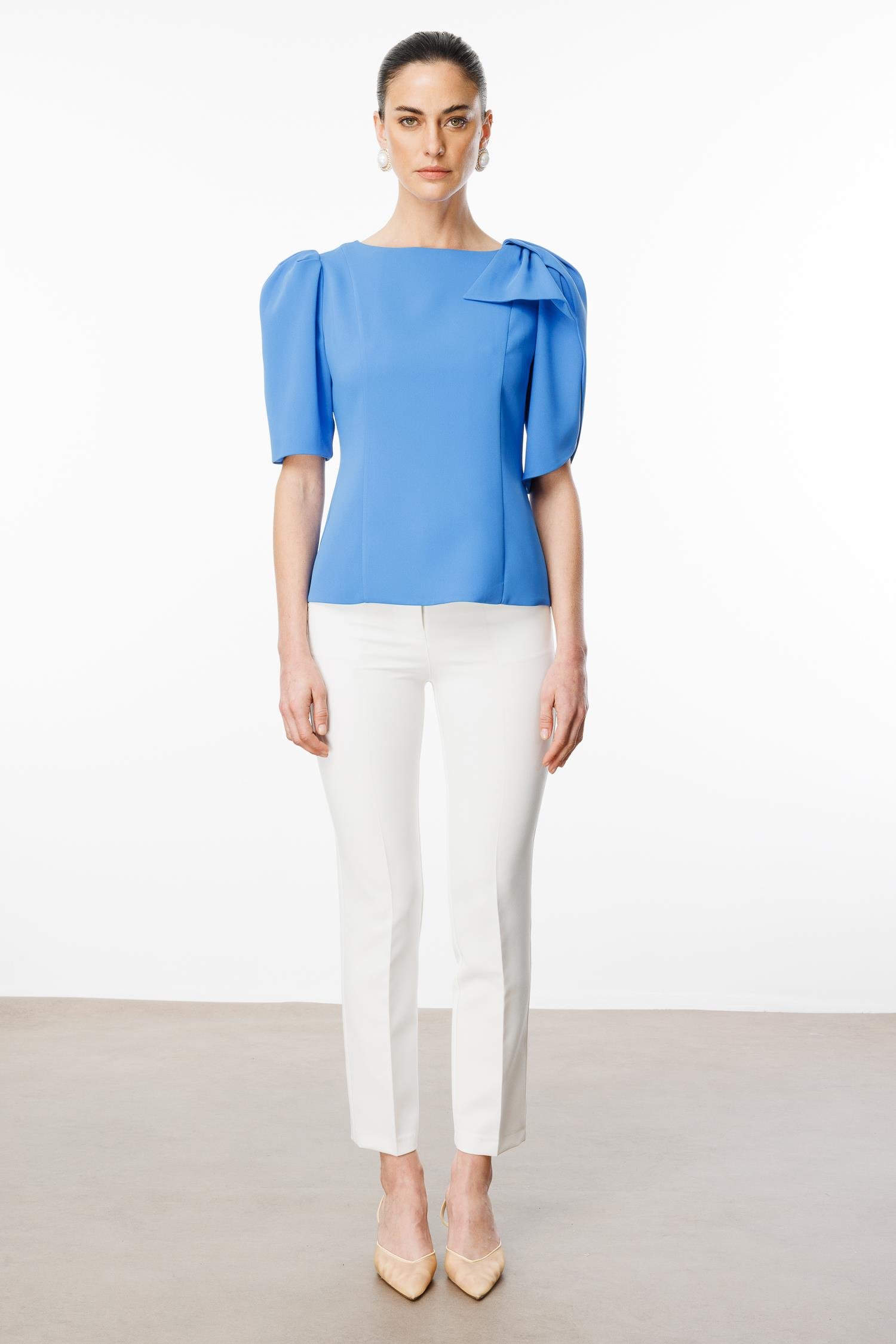 Modailgi  Kolları Pile Fiyonk Anvelop Detaylı Fermuar Kapamalı Bluz Mavi