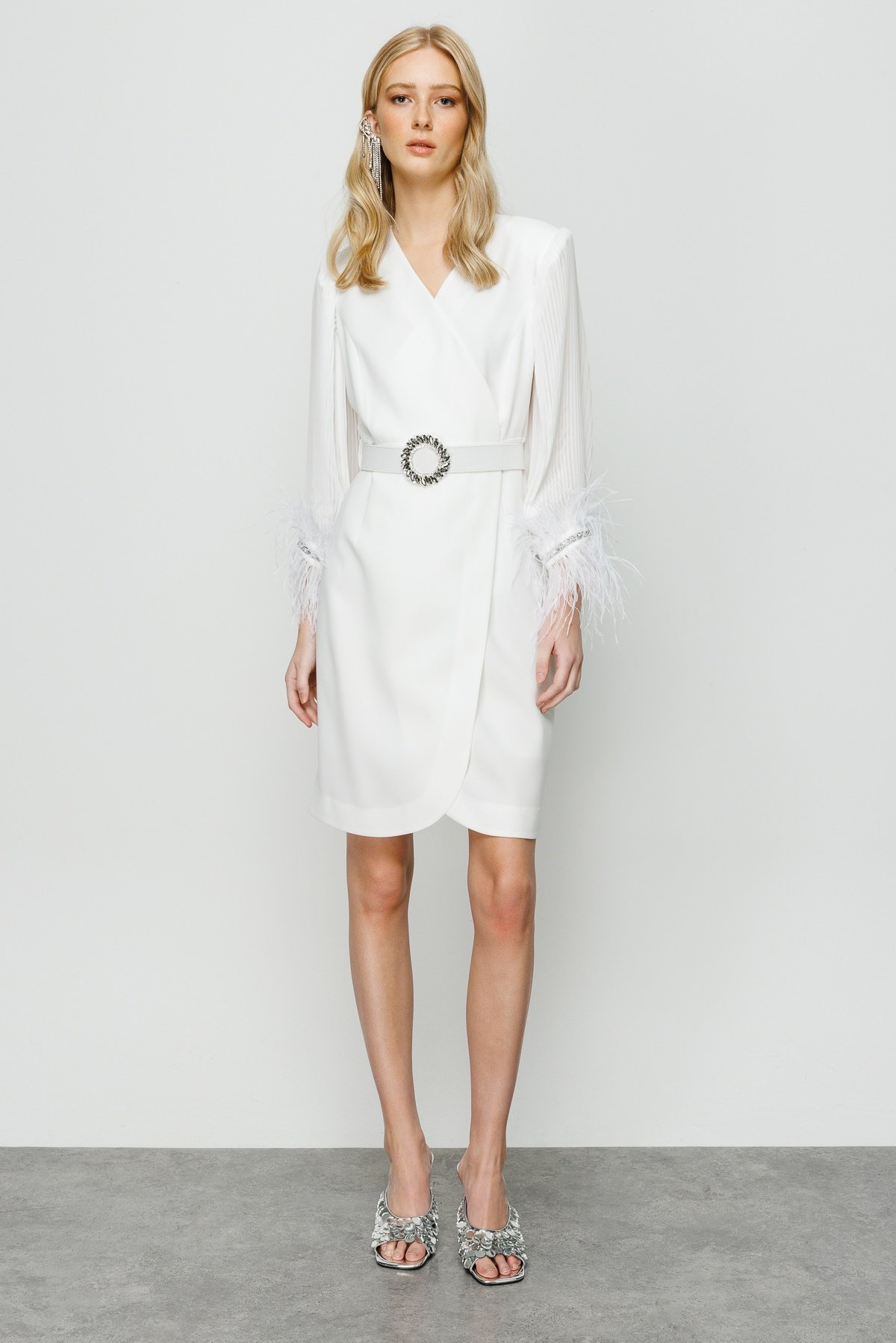 Modailgi  Kolları Pliseli Manşeti Otrişli Kısa Elbise Ekru