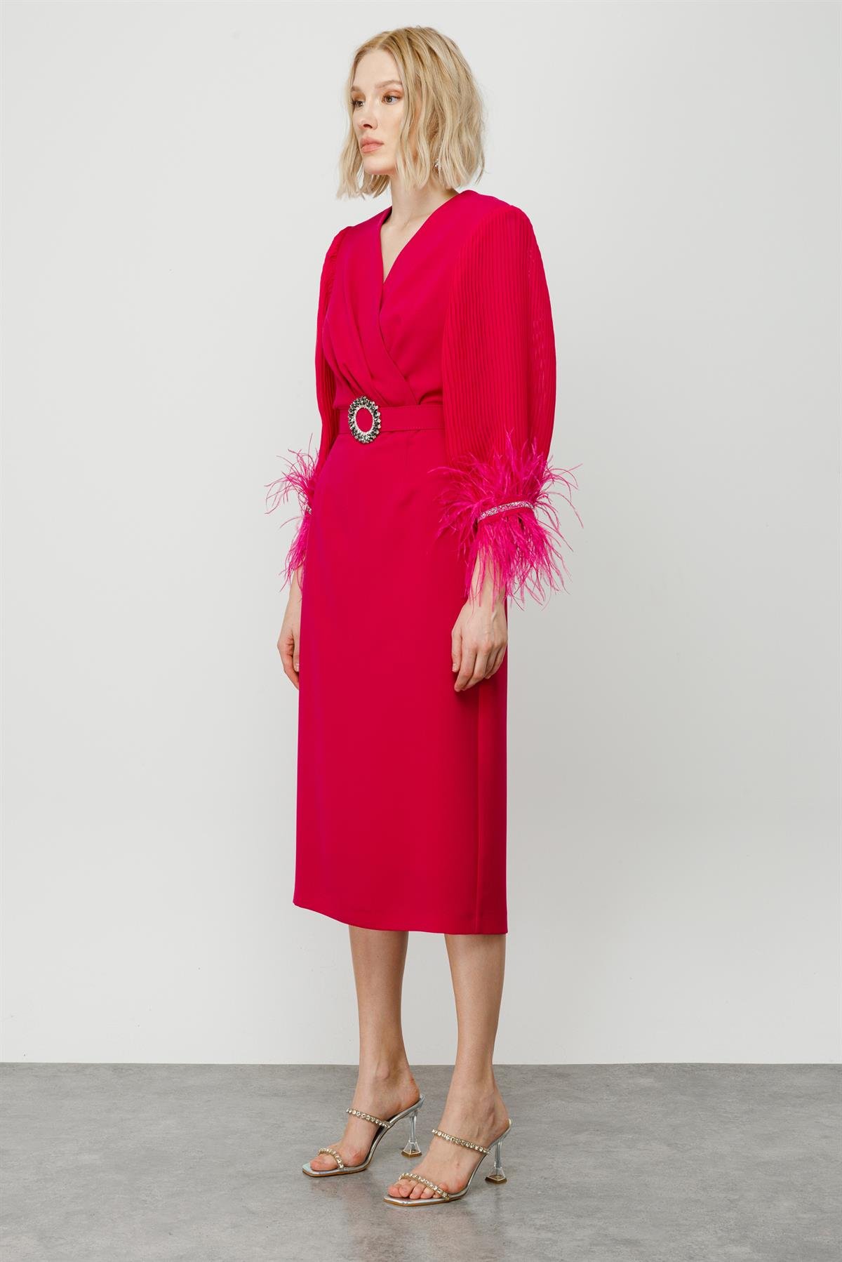 Modailgi  Kolları Pliseli Manşeti Otrişli Uzun Elbise Fuşya