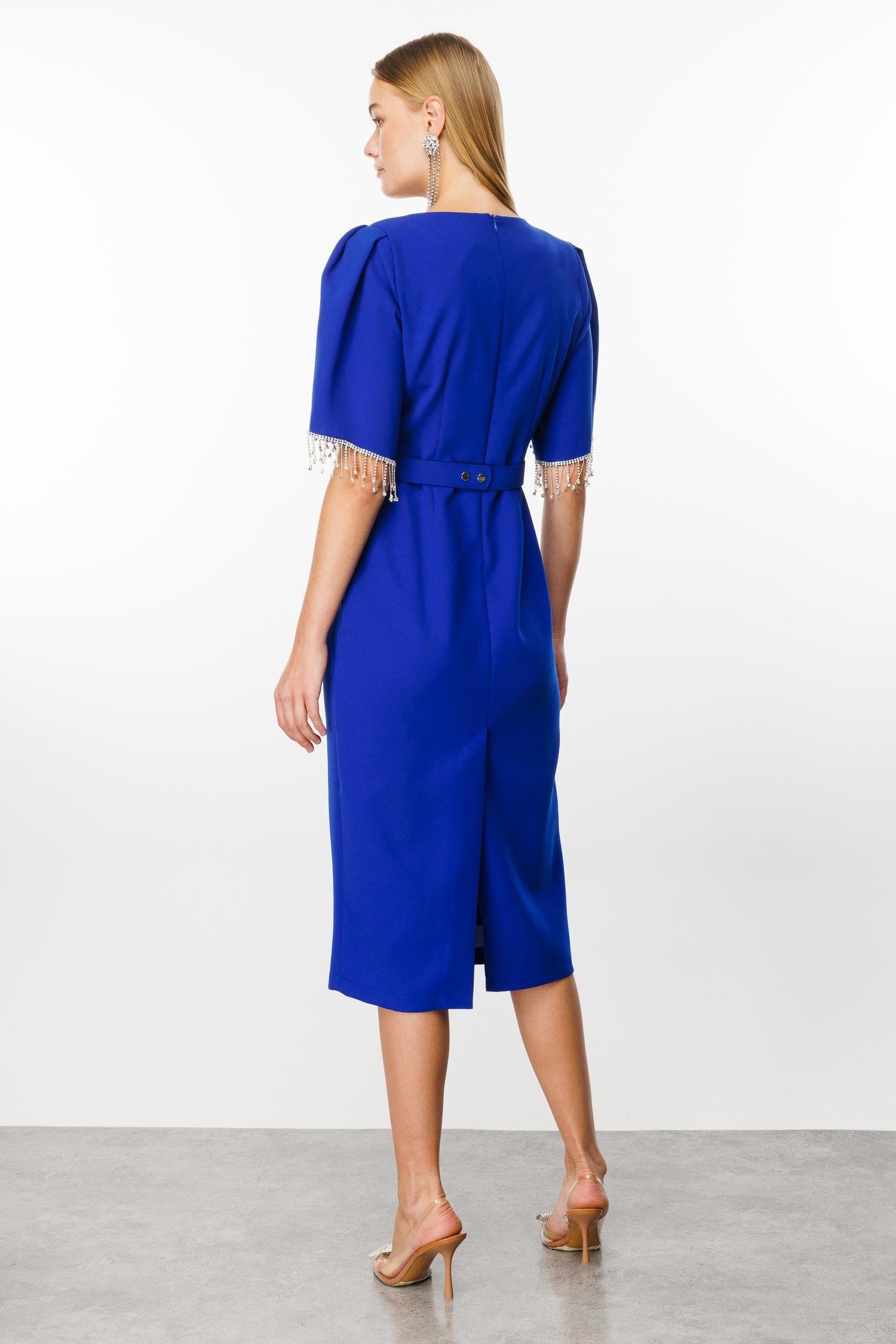 Modailgi  Kolları Şerit Aksesuarlı Elbise Saks