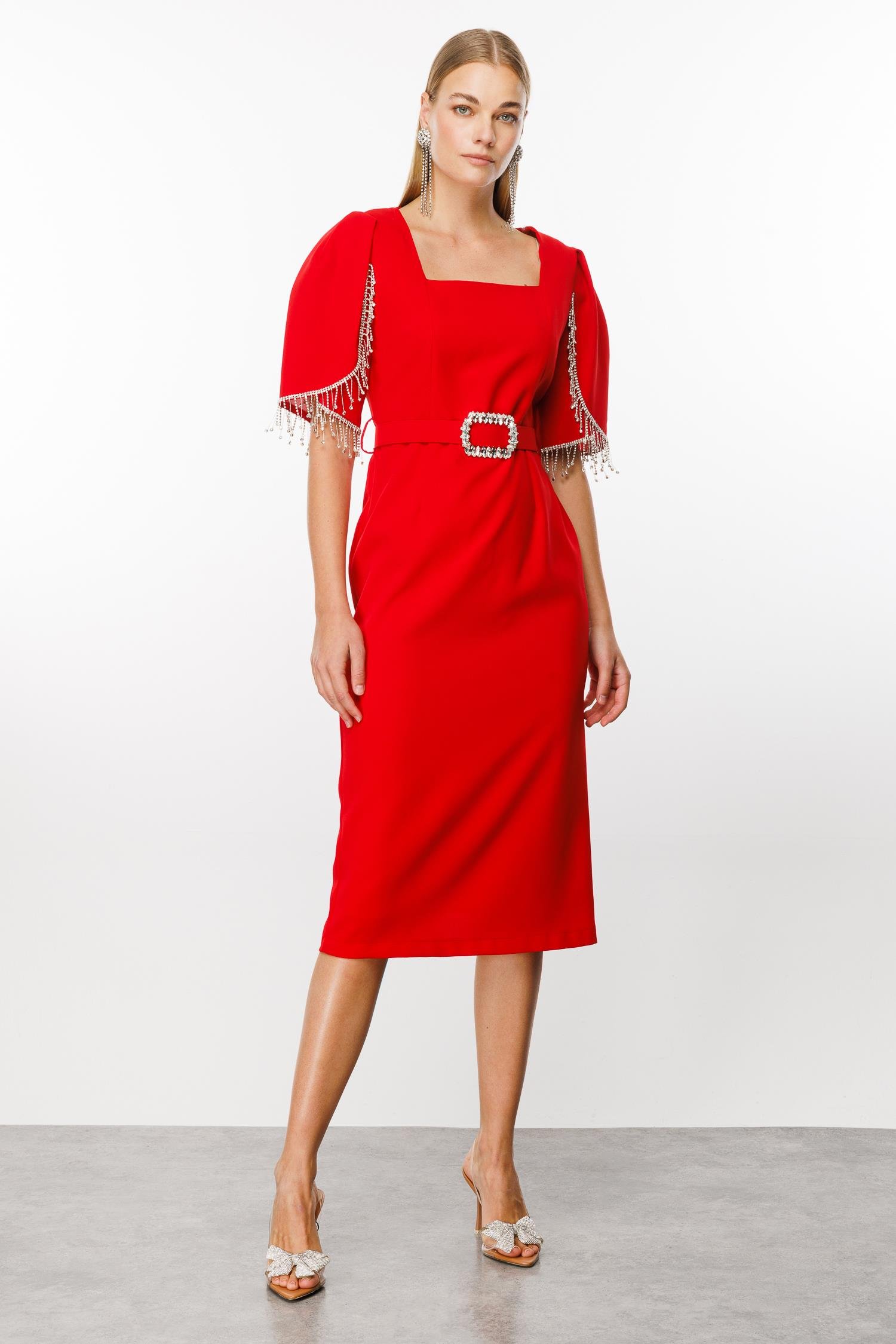 Modailgi  Kolları Şerit Aksesuarlı Elbise Kırmızı
