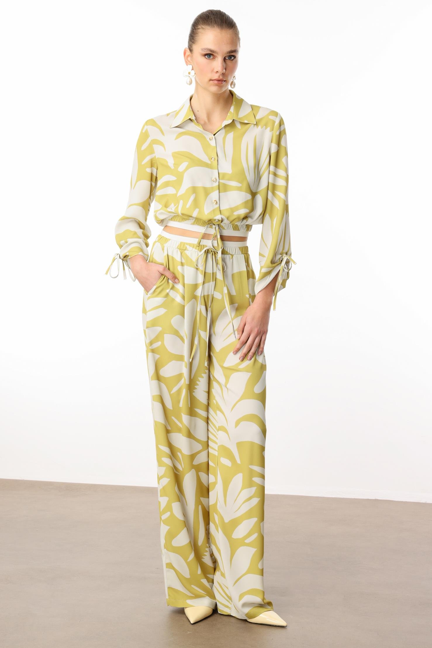 Modailgi  Kolları ve Etek Ucu Bağlama Detaylı Etek Altı Lastikli Gömlek Asit