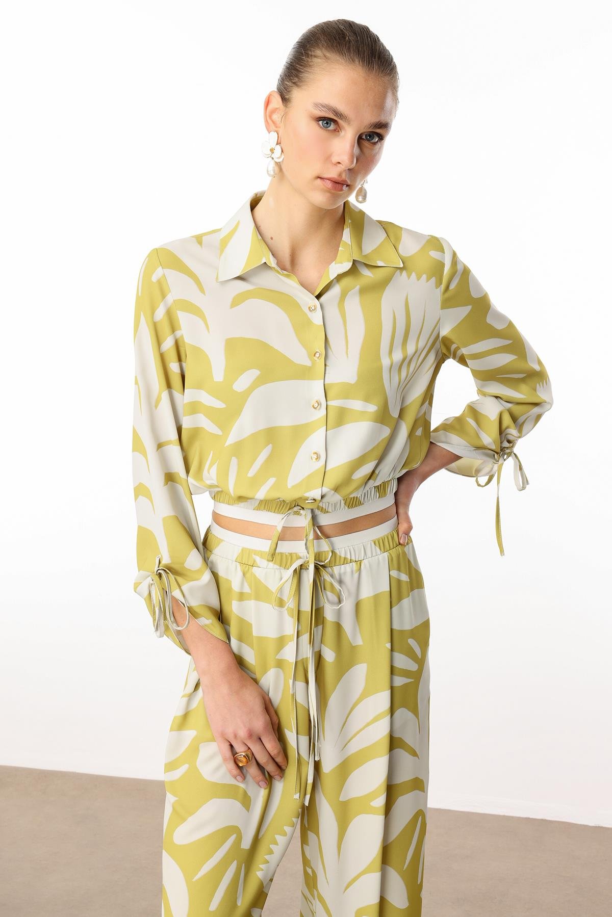 Modailgi  Kolları ve Etek Ucu Bağlama Detaylı Etek Altı Lastikli Gömlek Asit