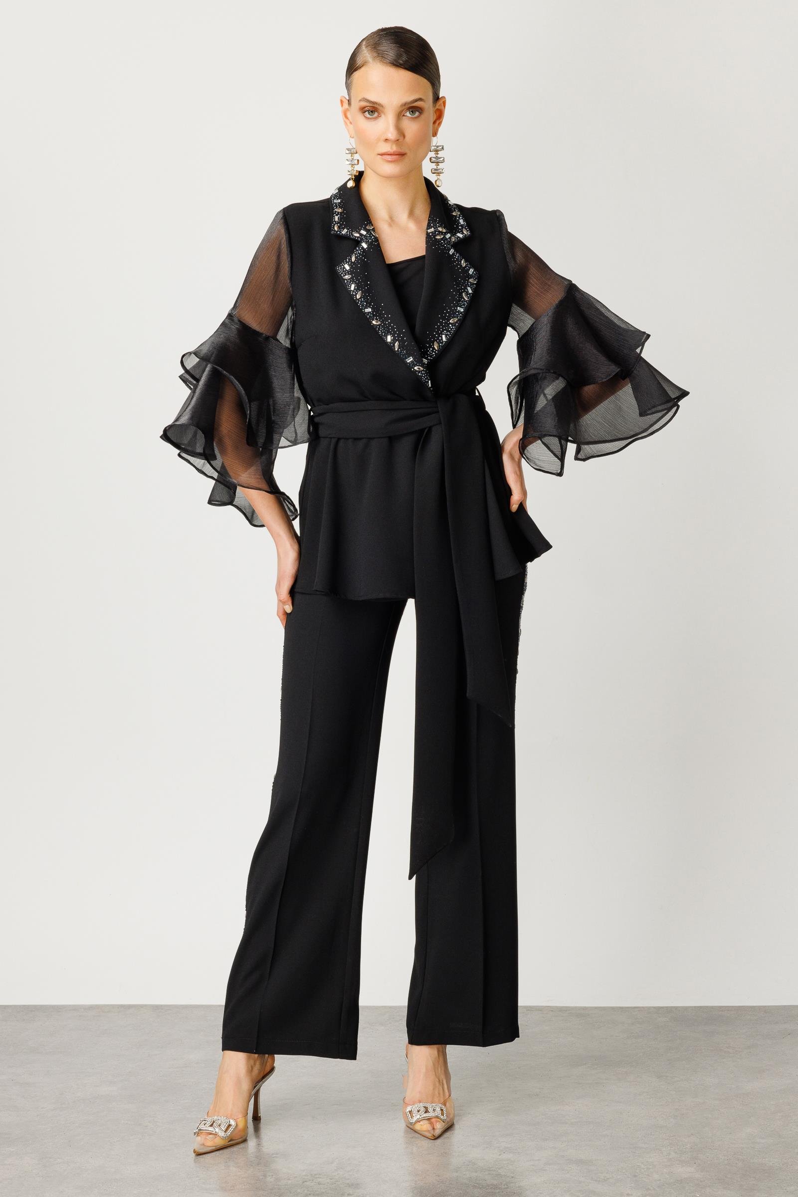 Modailgi  Kolları Volanlı Yakası Taşlı Ceket Siyah