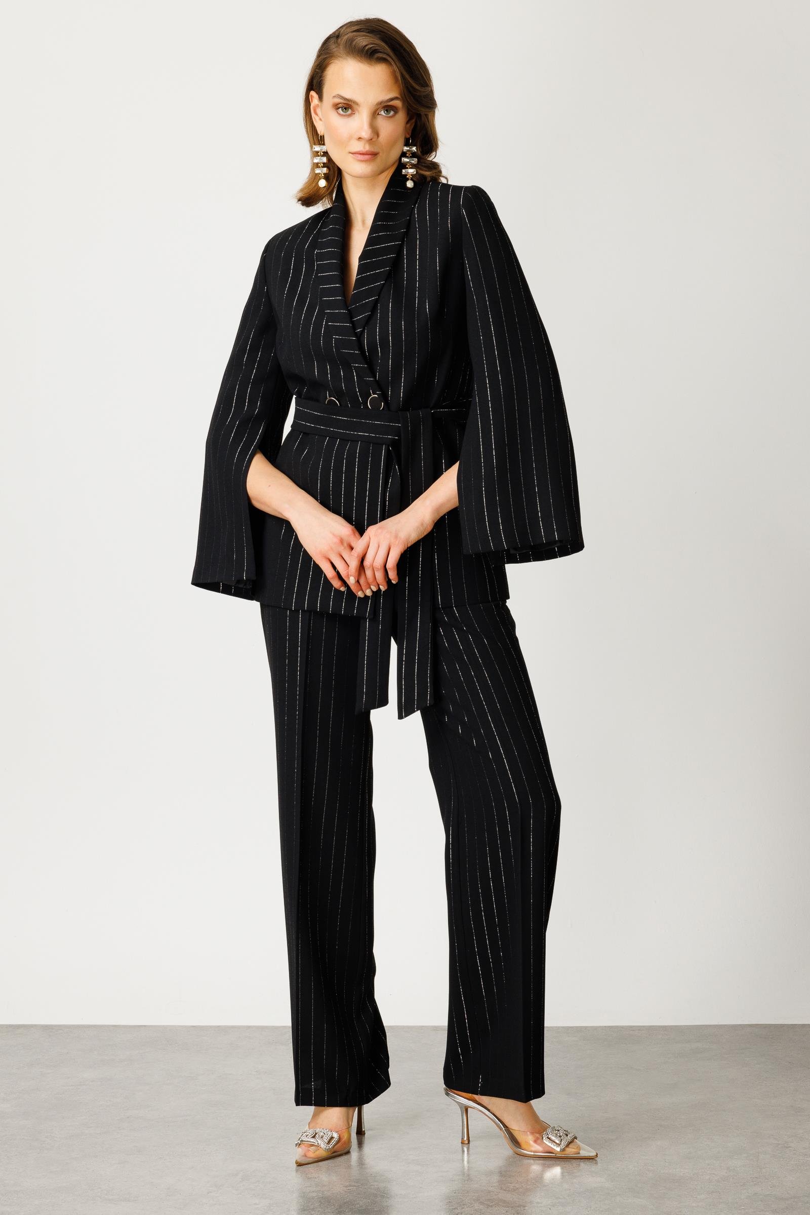 Modailgi  Kolları Yırtmaçlı Simli Çizgili Ceket Siyah