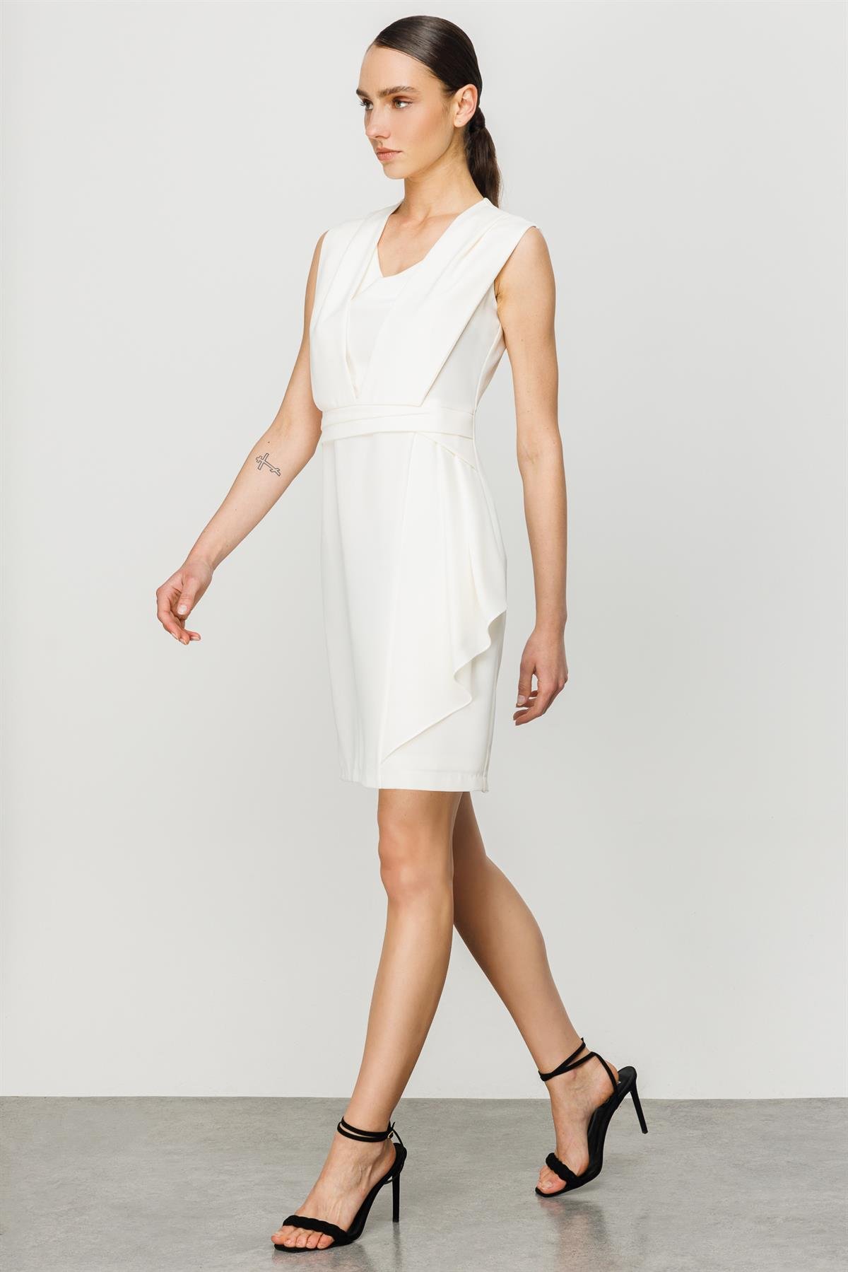 Modailgi  Kolsuz Volan Detaylı Elbise Ekru