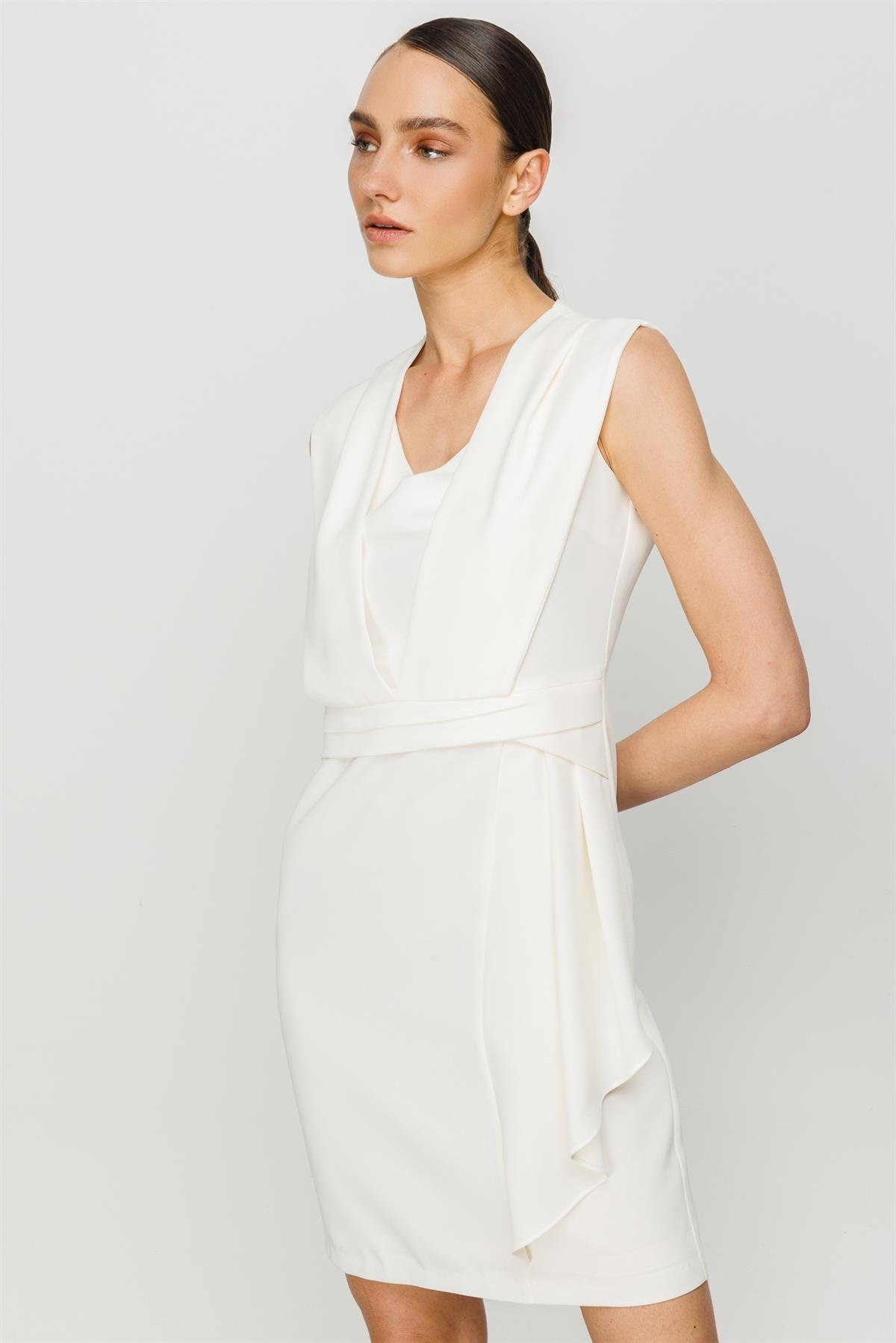 Modailgi  Kolsuz Volan Detaylı Elbise Ekru