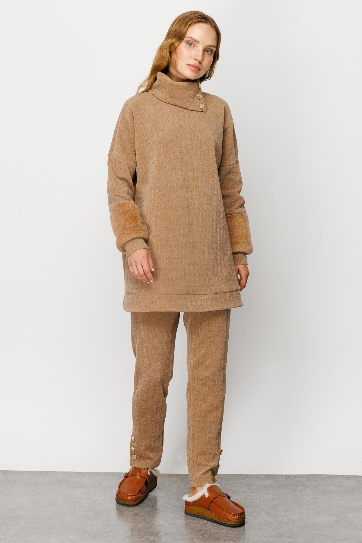 Modailgi  Kolu Peluş Detaylı Örme Tunik Camel