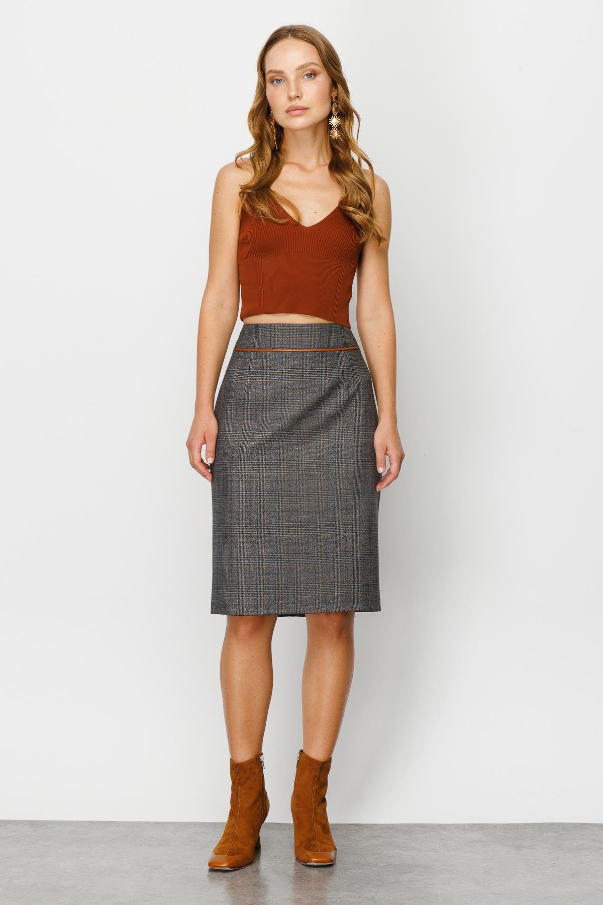 Modailgi  Korsajı Deri Biyeli Ekose Etek Orijinal