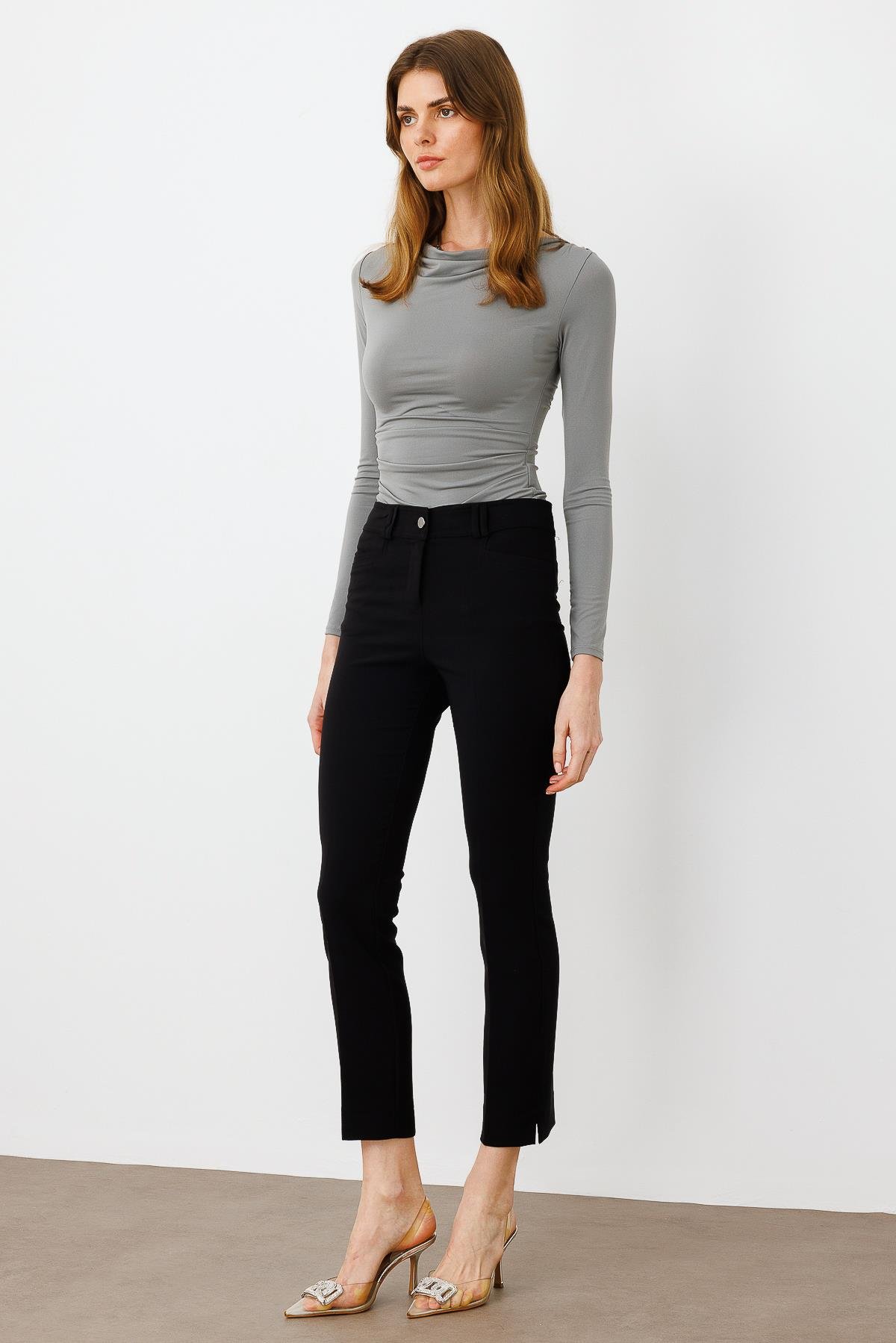 Modailgi  Köşe Cep Dar Paça Pantolon Siyah