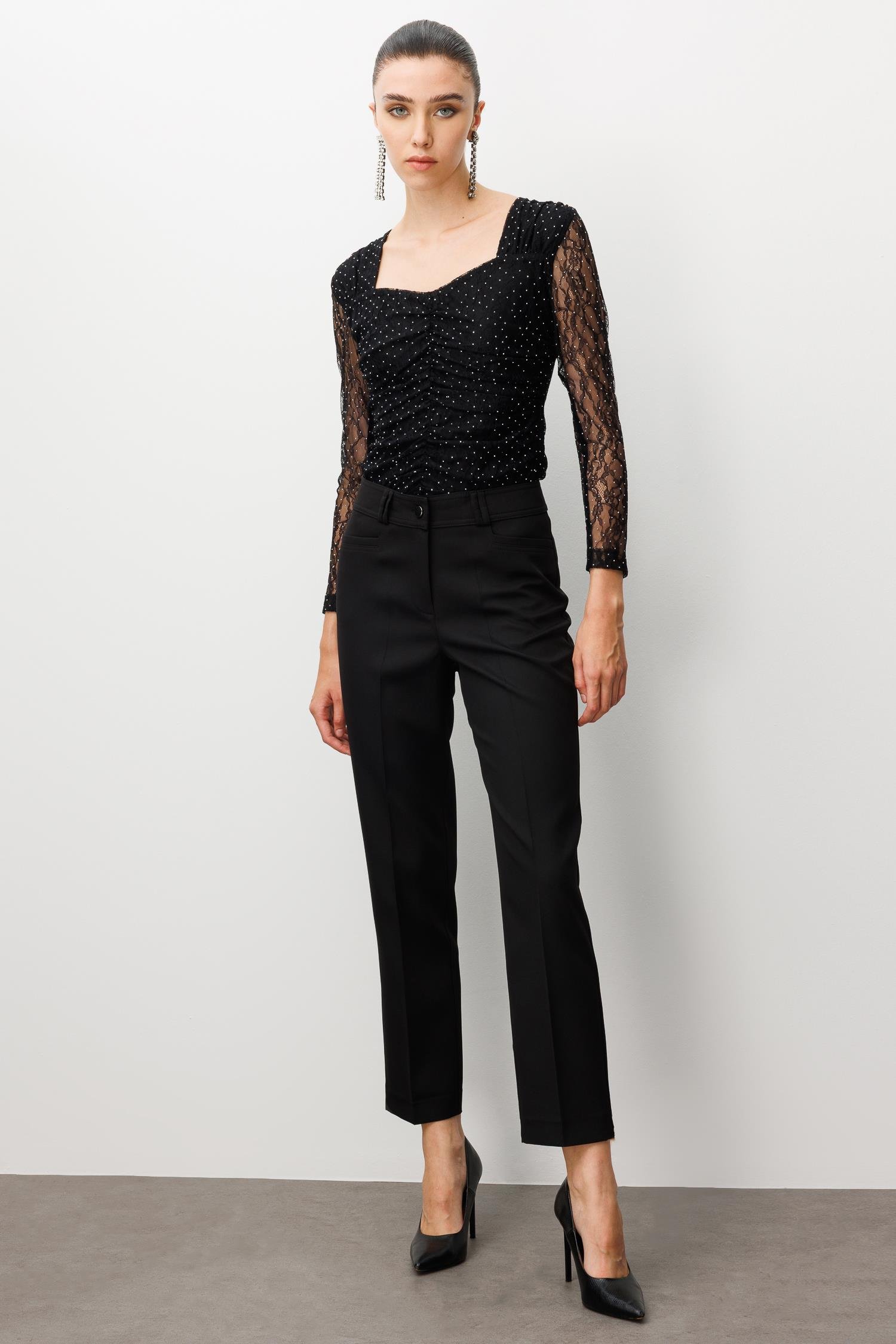 Modailgi  Köşe Cep Dar Paça Pantolon Siyah