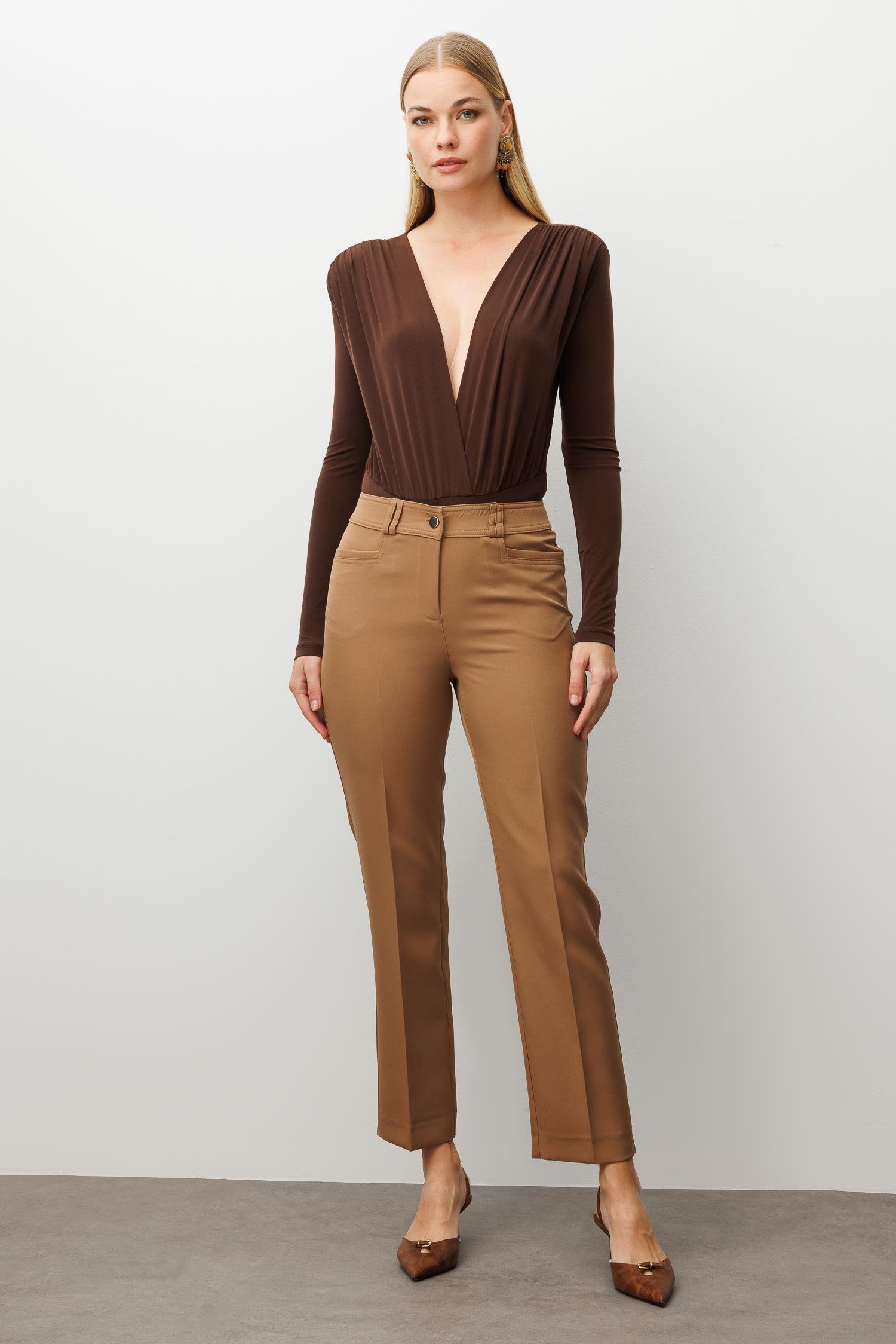 Modailgi  Köşe Cep Dar Paça Pantolon Vizon