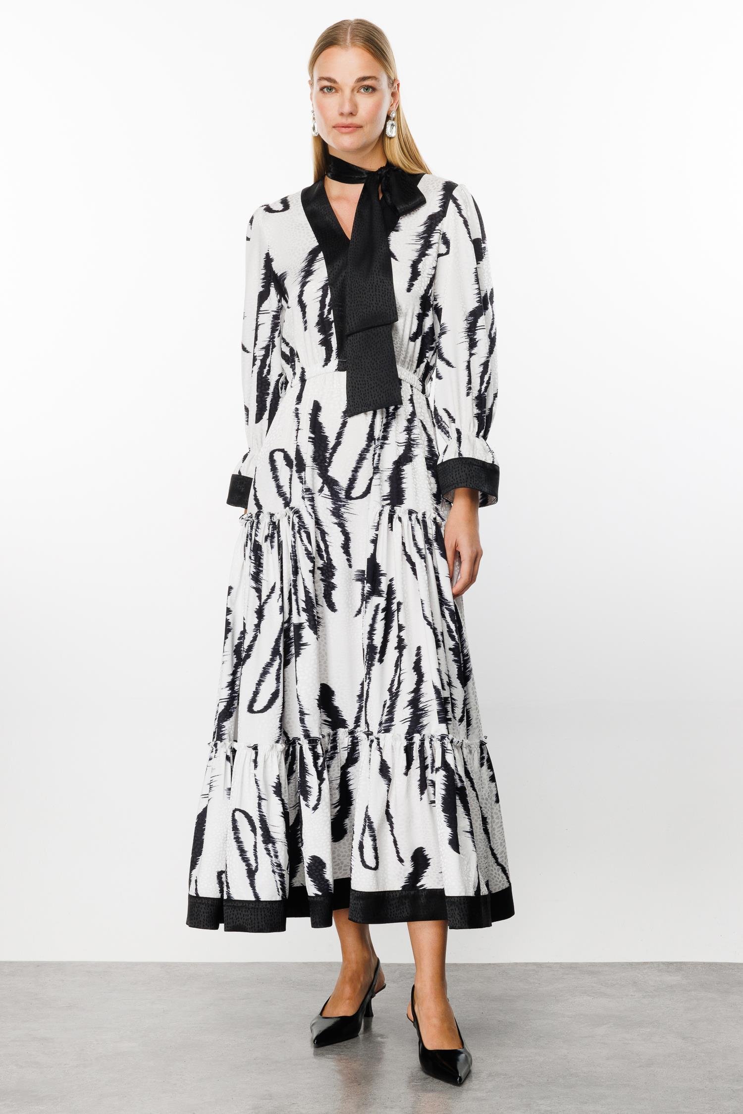 Modailgi  Kravat Detaylı Beli Lastikli Jakarlı Uzun Elbise Siyah