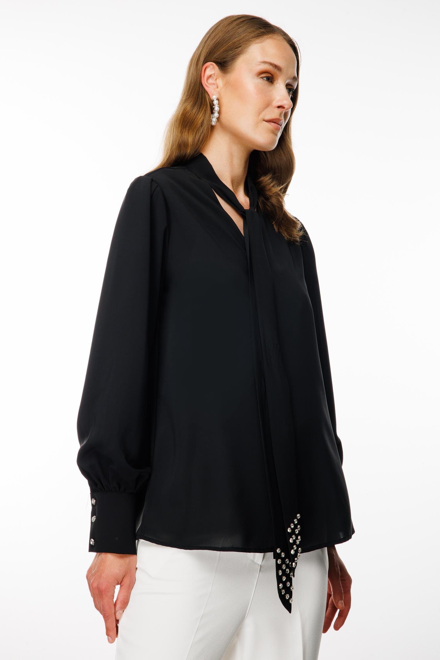 Modailgi  Kravat Yakalı İnci Detaylı Gömlek Siyah