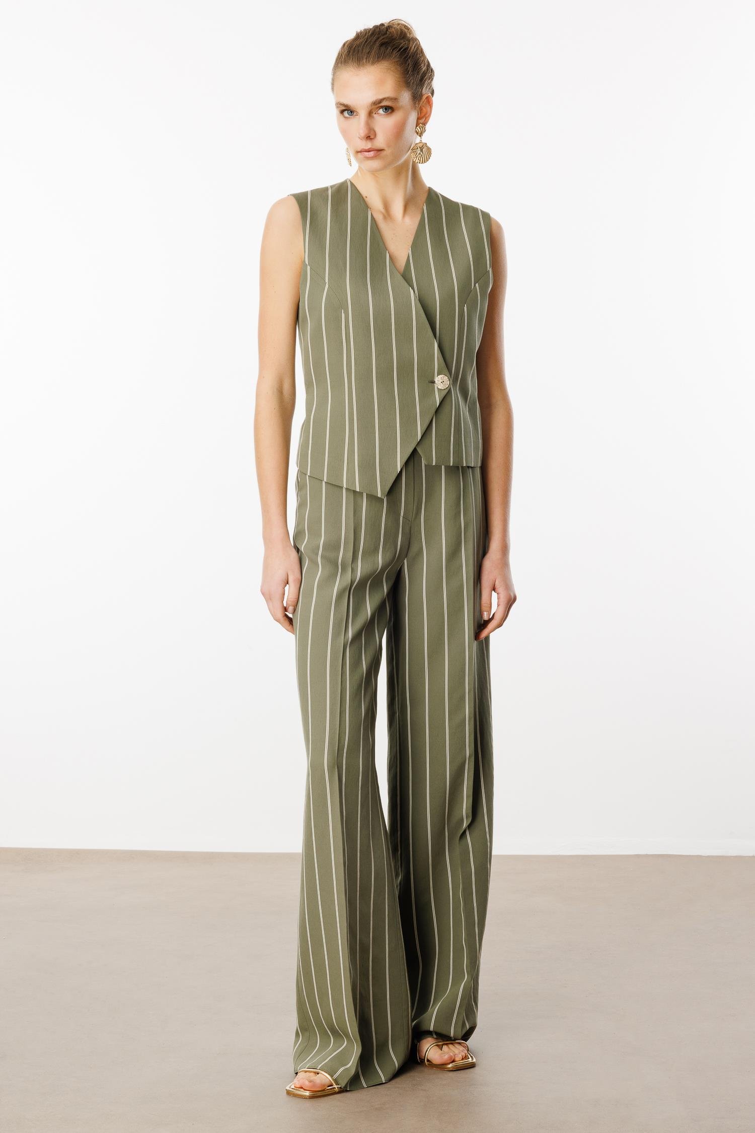 Modailgi  Kruvaze Kapamalı Bağlama Detaylı Asimetrik Kesim Yelek Haki