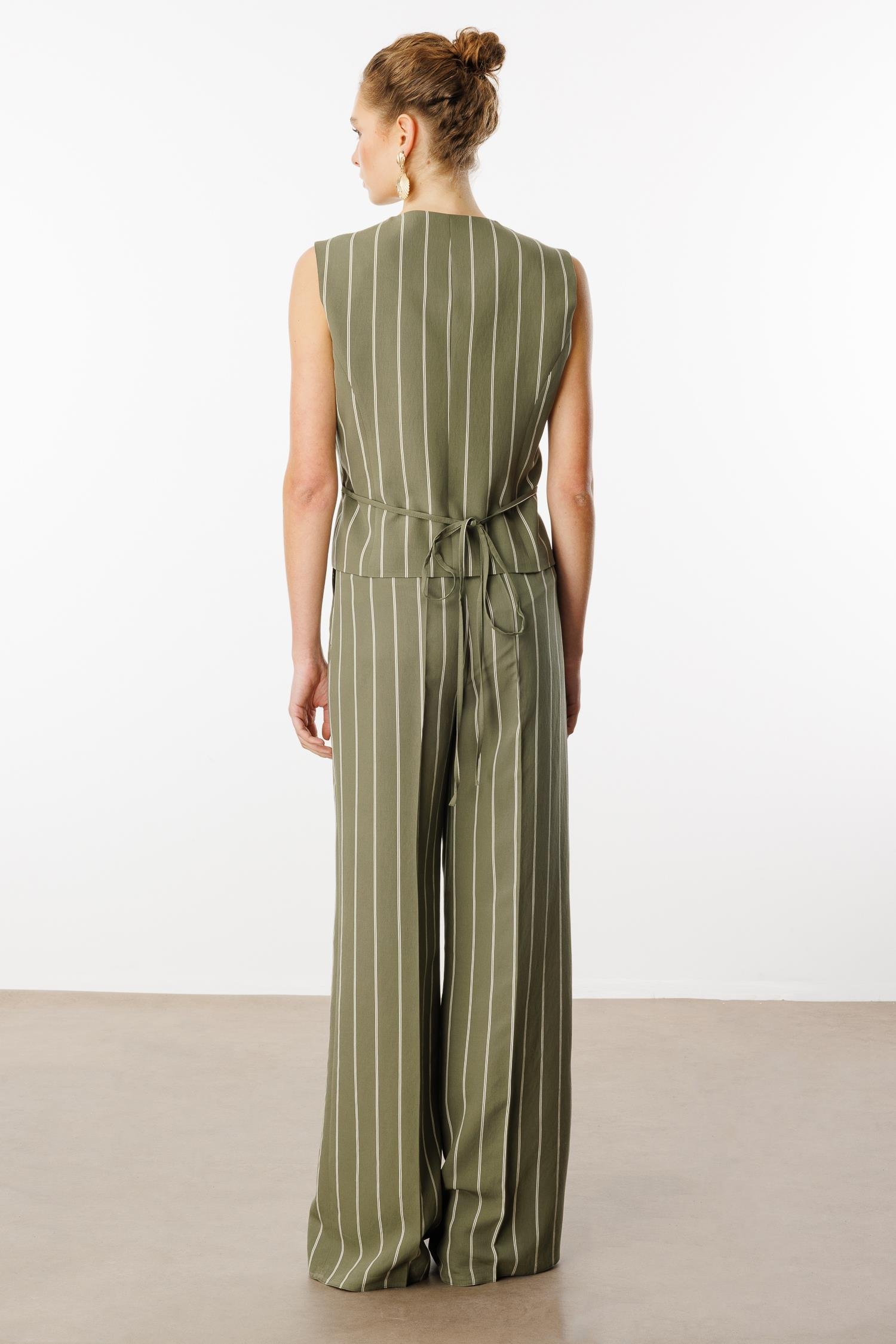 Modailgi  Kruvaze Kapamalı Bağlama Detaylı Asimetrik Kesim Yelek Haki