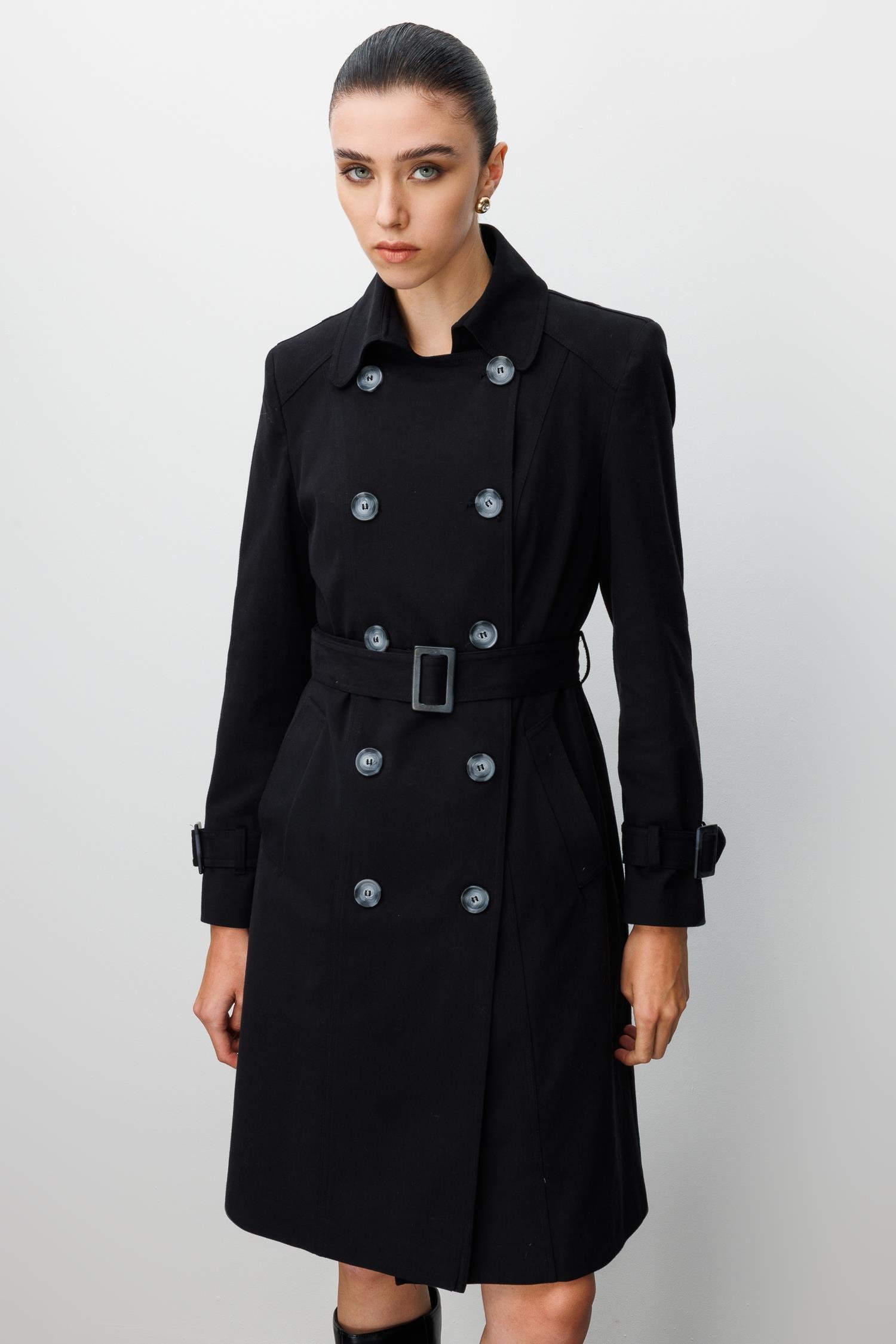 Modailgi  Kruvaze Kapamalı Beli Ve Kolları Kemer Kuşak Detaylı Spor Dikişli Astarlı Ara Boy Trençkot Siyah