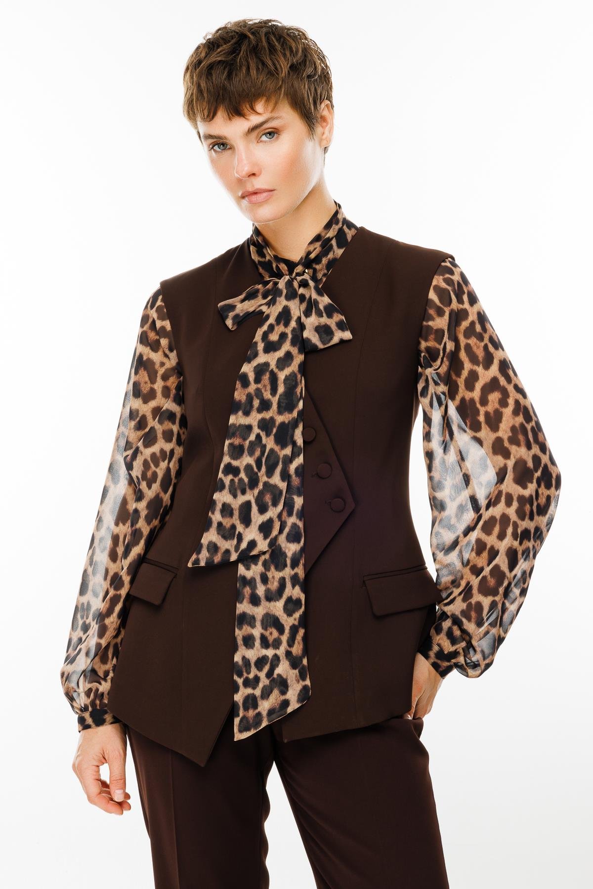 Modailgi  Kruvaze Kapamalı Düğme Detaylı Uzun Yelek Kahve