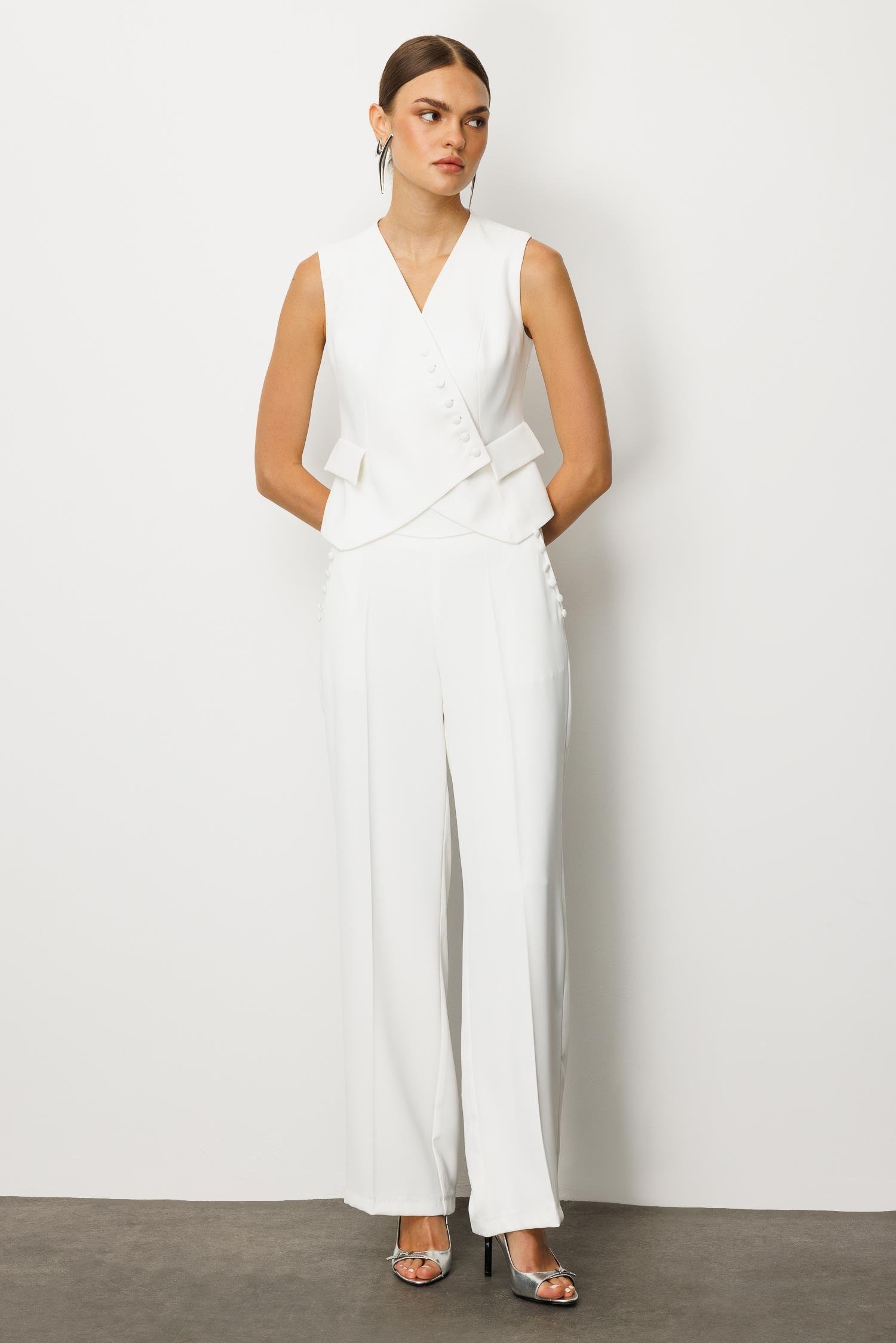 Modailgi  Kruvaze Kapamalı Düğme Detaylı Kısa Yelek Ekru