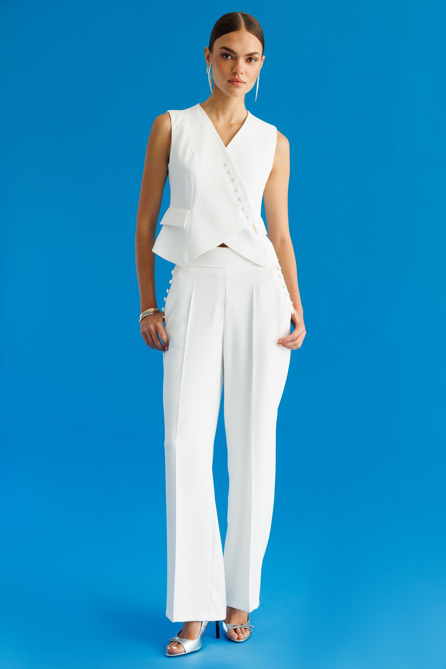 Modailgi  Kruvaze Kapamalı Düğme Detaylı Kısa Yelek Ekru