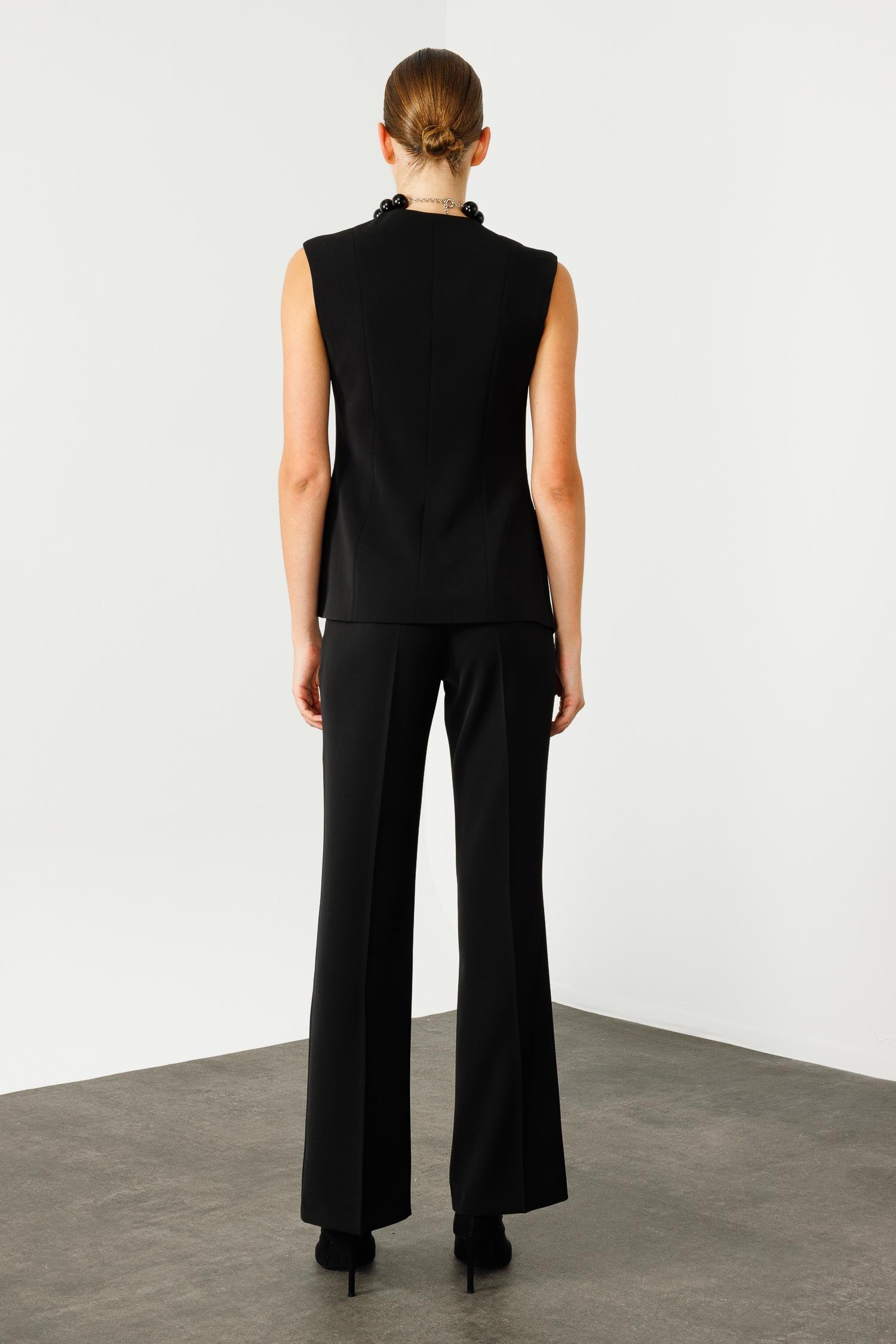 Modailgi  Kruvaze Kapamalı Düğme Detaylı Uzun Yelek Siyah