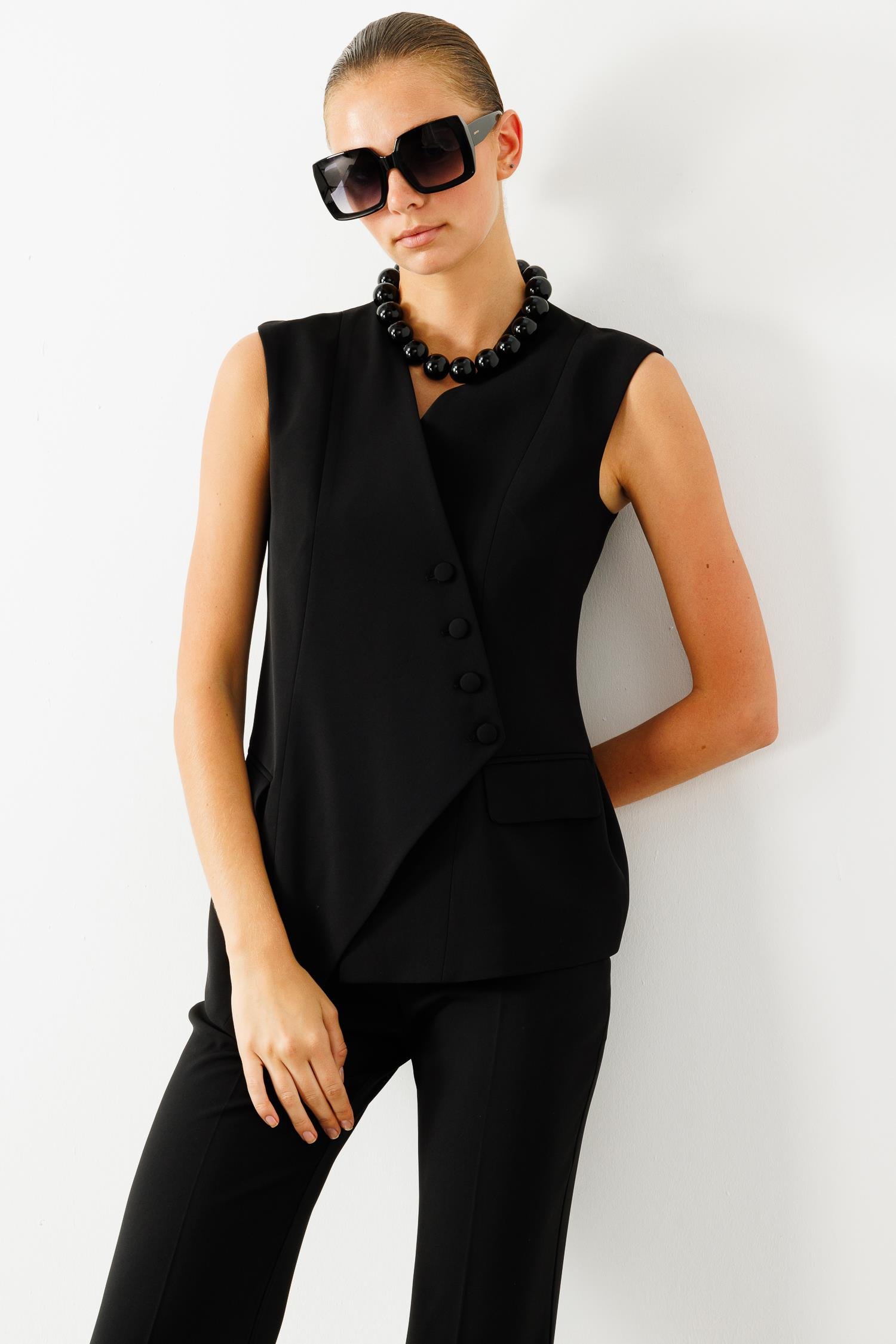 Modailgi  Kruvaze Kapamalı Düğme Detaylı Uzun Yelek Siyah