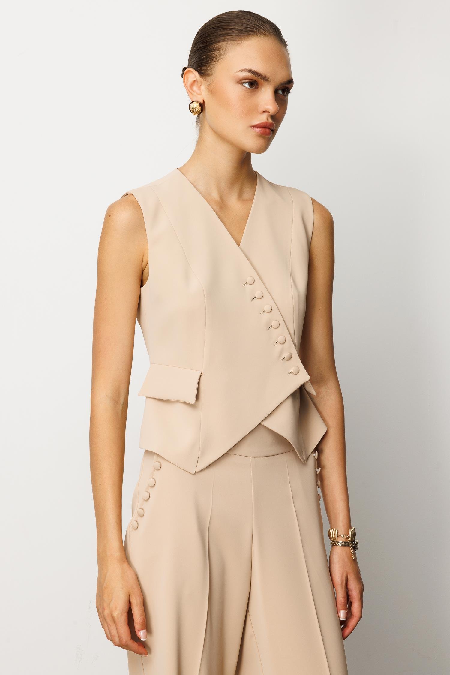 Modailgi  Kruvaze Kapamalı Düğme Detaylı Kısa Yelek Taş