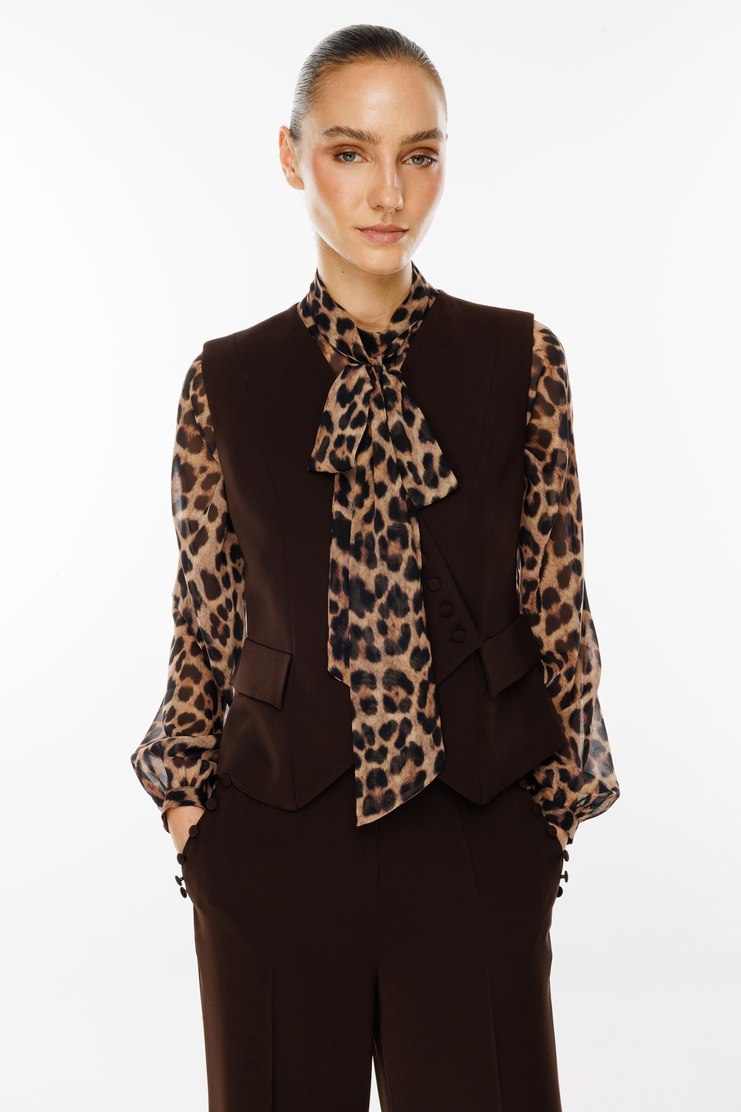 Modailgi  Kruvaze Kapamalı Düğme Detaylı Kısa Yelek Kahve