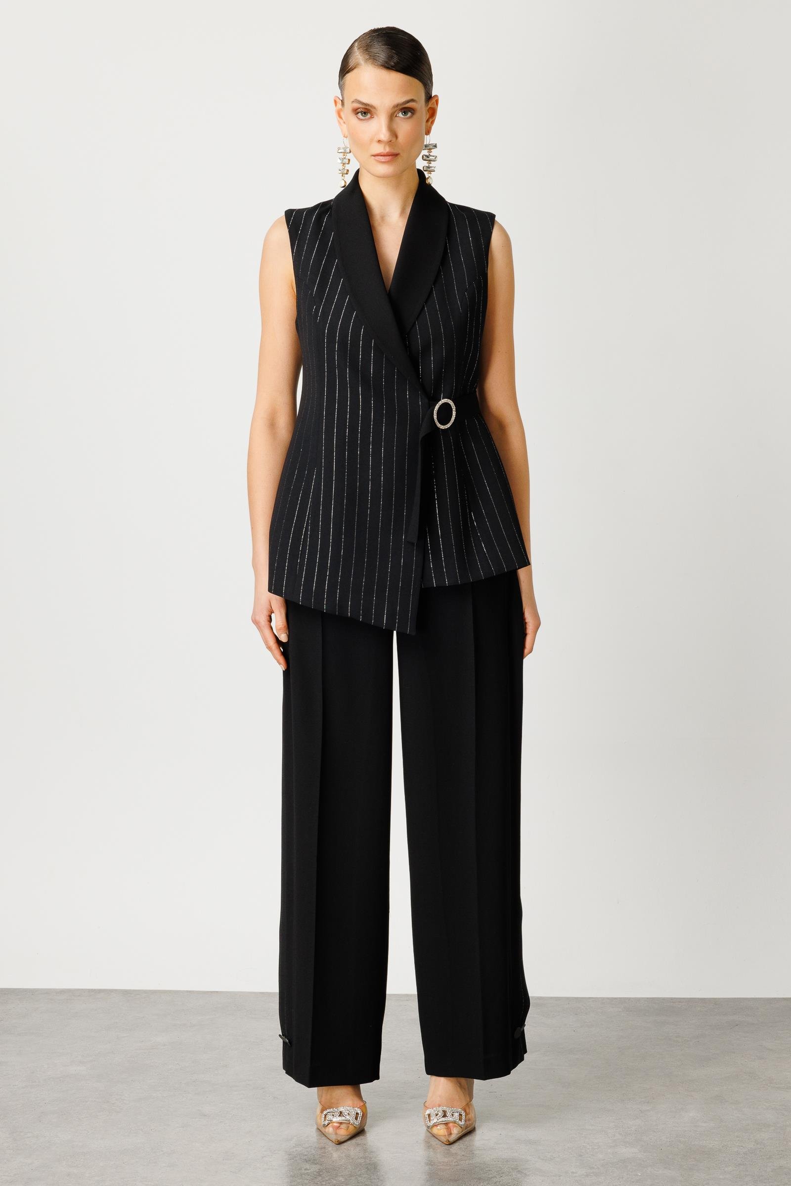 Modailgi  Kruvaze Kapamalı Şal Yaka Simli Yelek Siyah