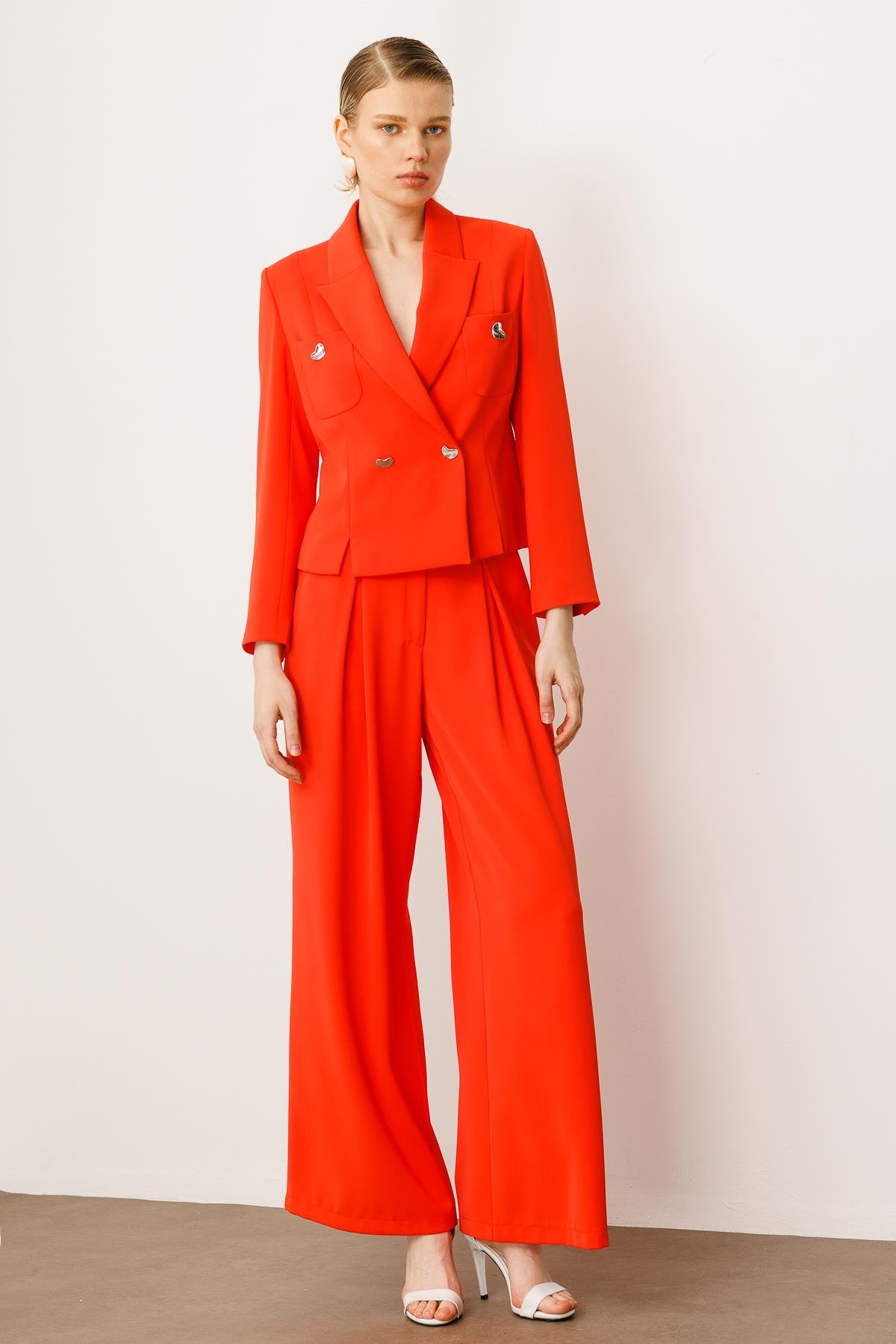 Modailgi  Kruvaze Kapamalı Torba Cepli Yırtmaçlı Kısa Ceket Mercan