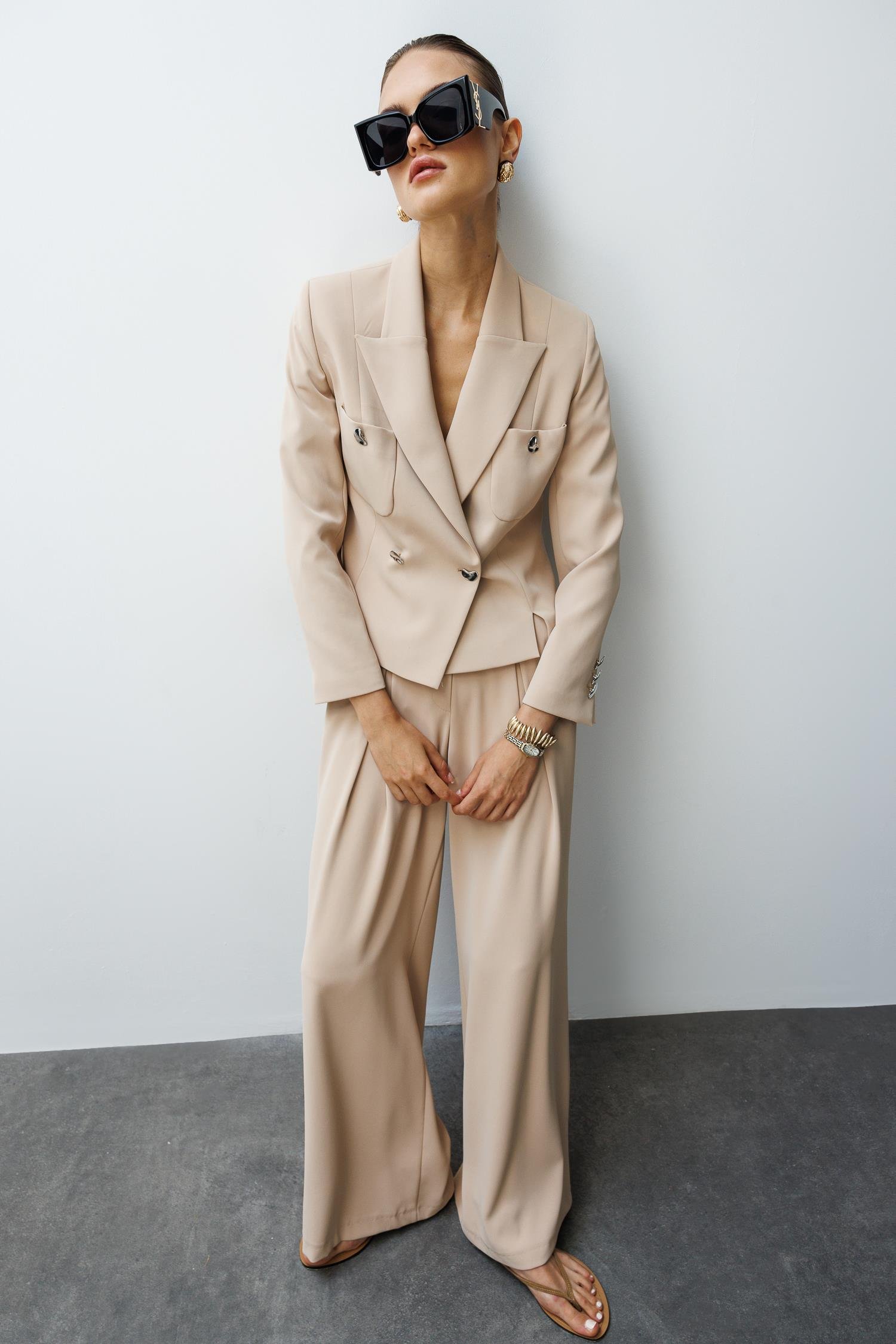 Modailgi  Kruvaze Kapamalı Torba Cepli Yırtmaçlı Kısa Ceket Taş