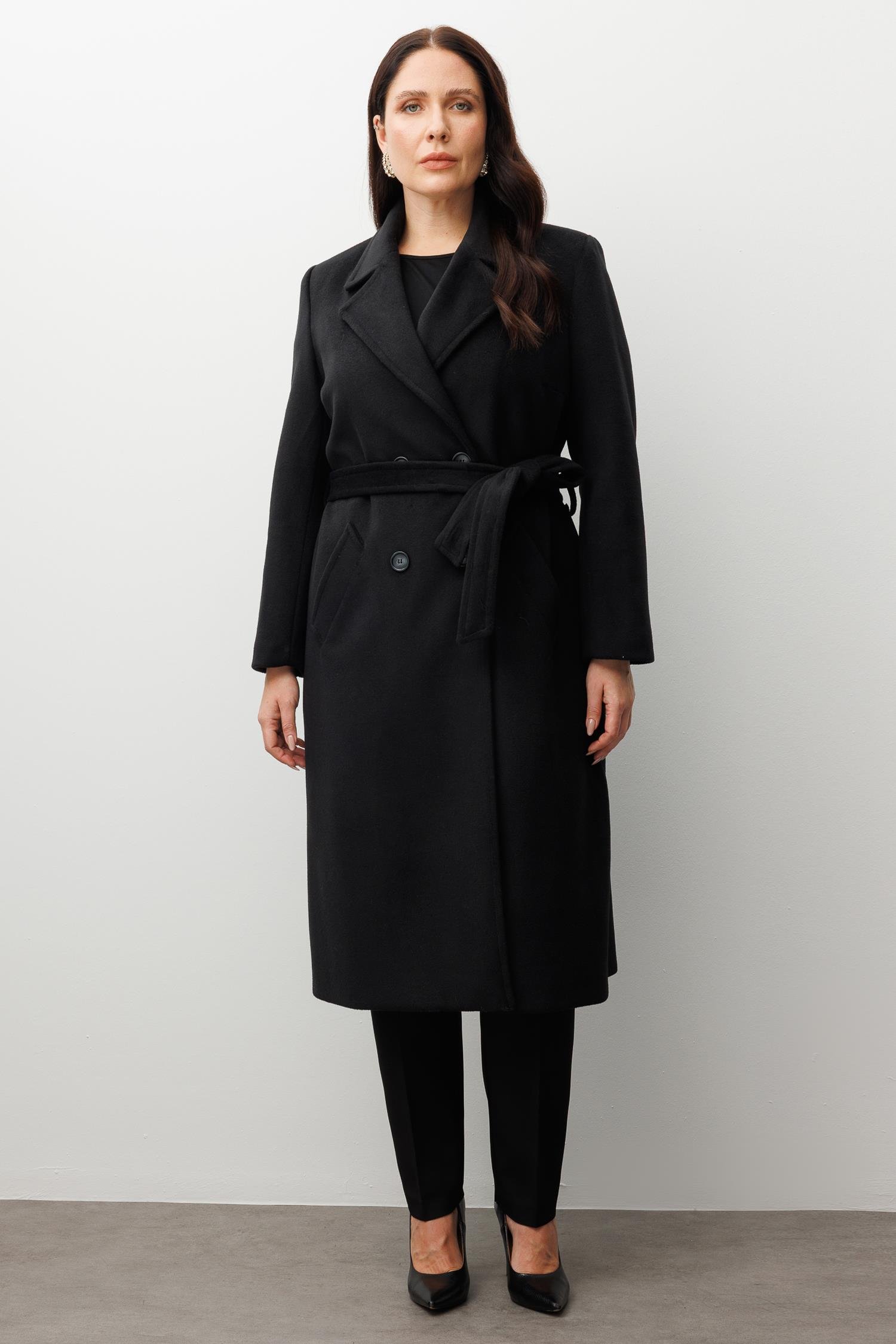 Modailgi  Kuşaklı Kruvaze Dört Düğmeli Kaban Siyah