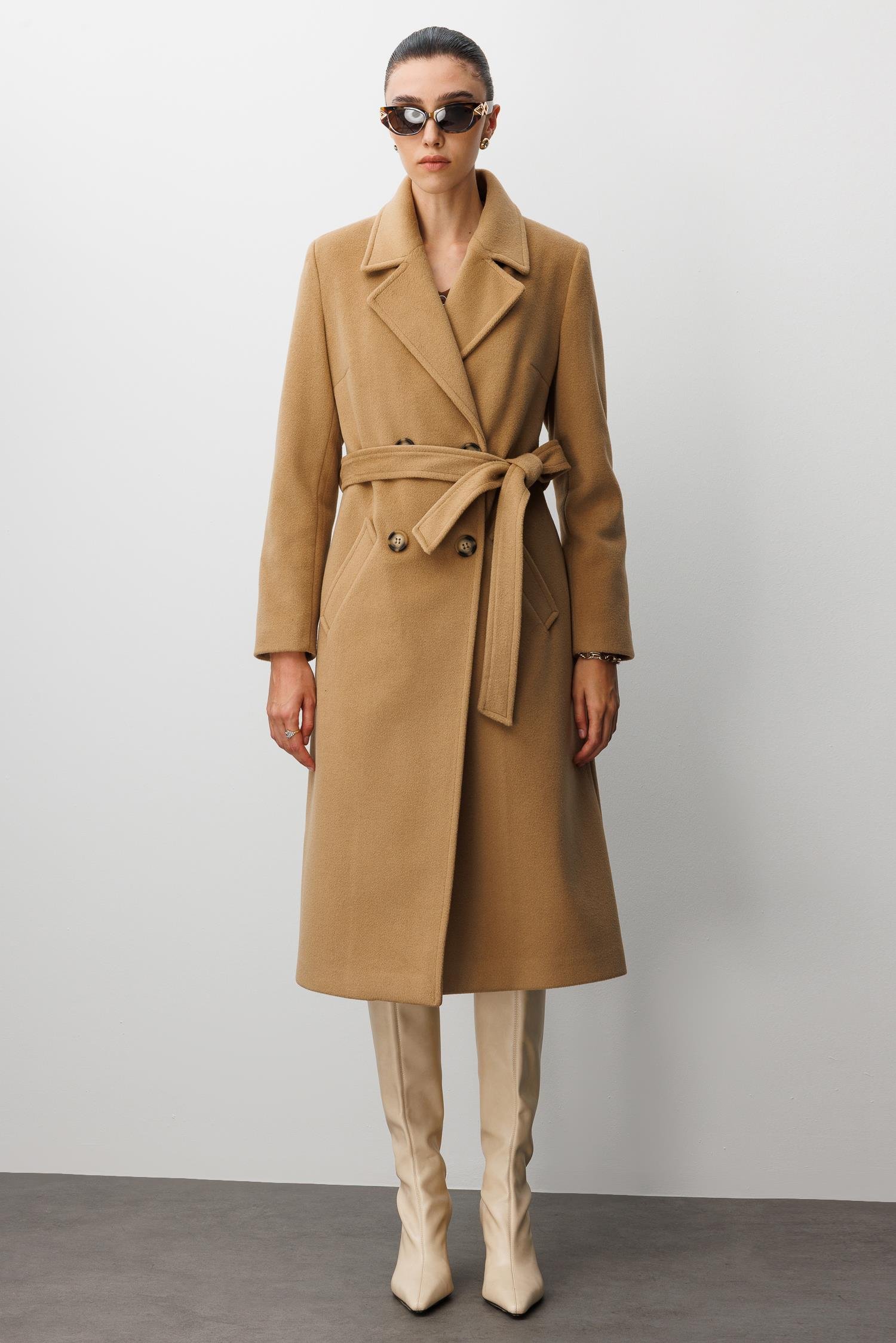 Modailgi  Kuşaklı Kruvaze Dört Düğmeli Kaban Camel