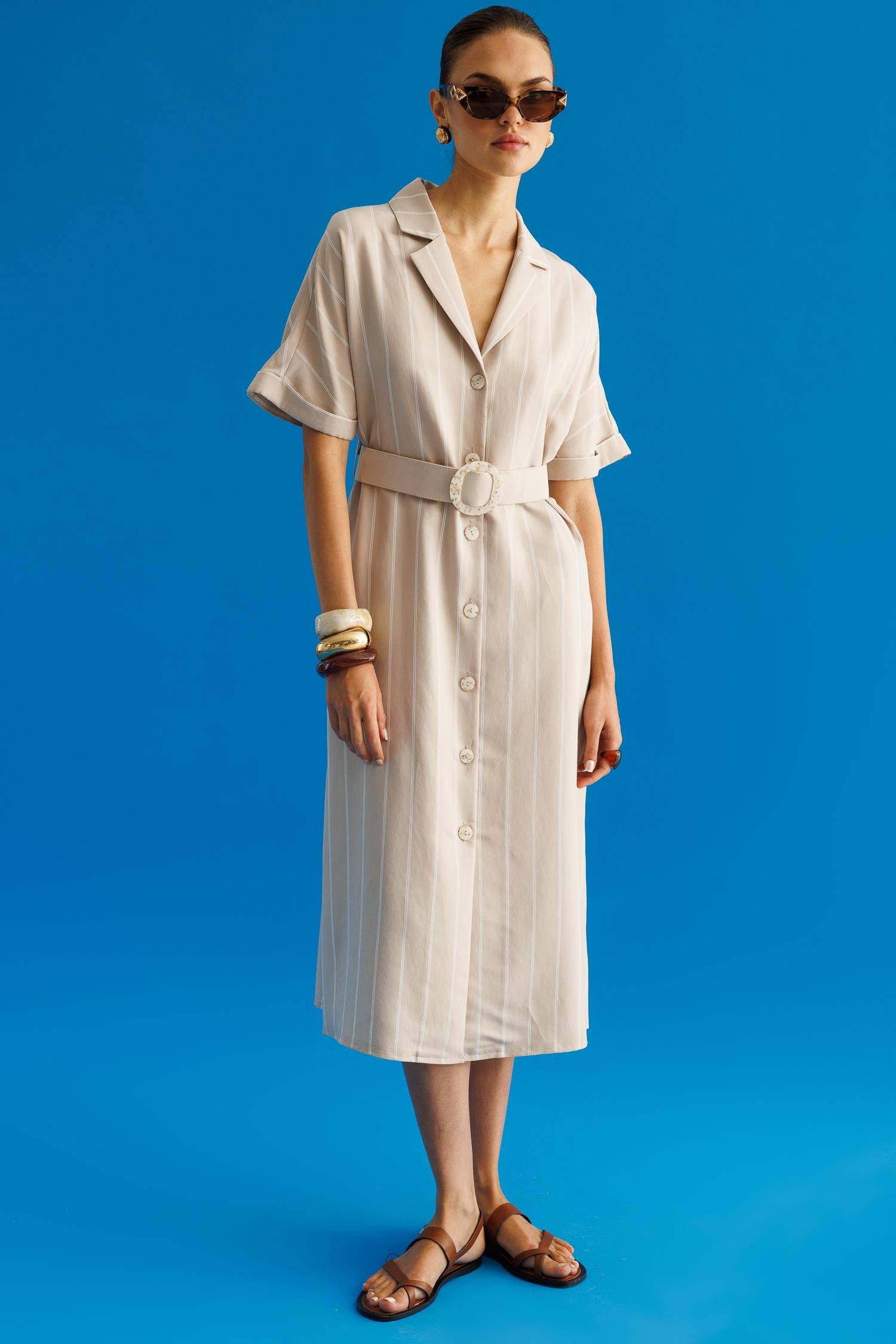 Modailgi  Mono Yaka Yarasa ve Duble Kol Yandan Cepli Kemer Detaylı Midi Boy Elbise Taş