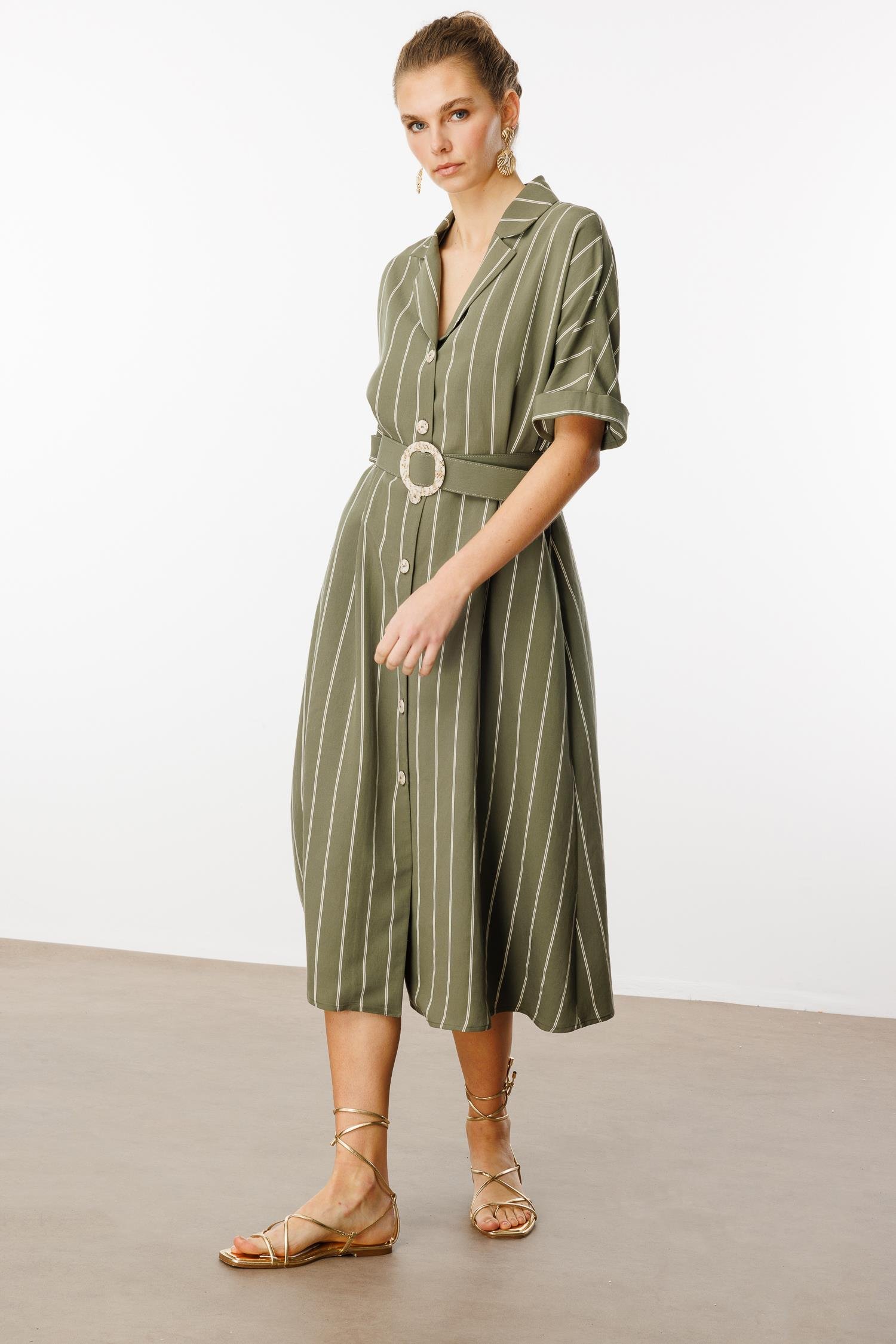 Modailgi  Mono Yaka Yarasa ve Duble Kol Yandan Cepli Kemer Detaylı Midi Boy Elbise Haki