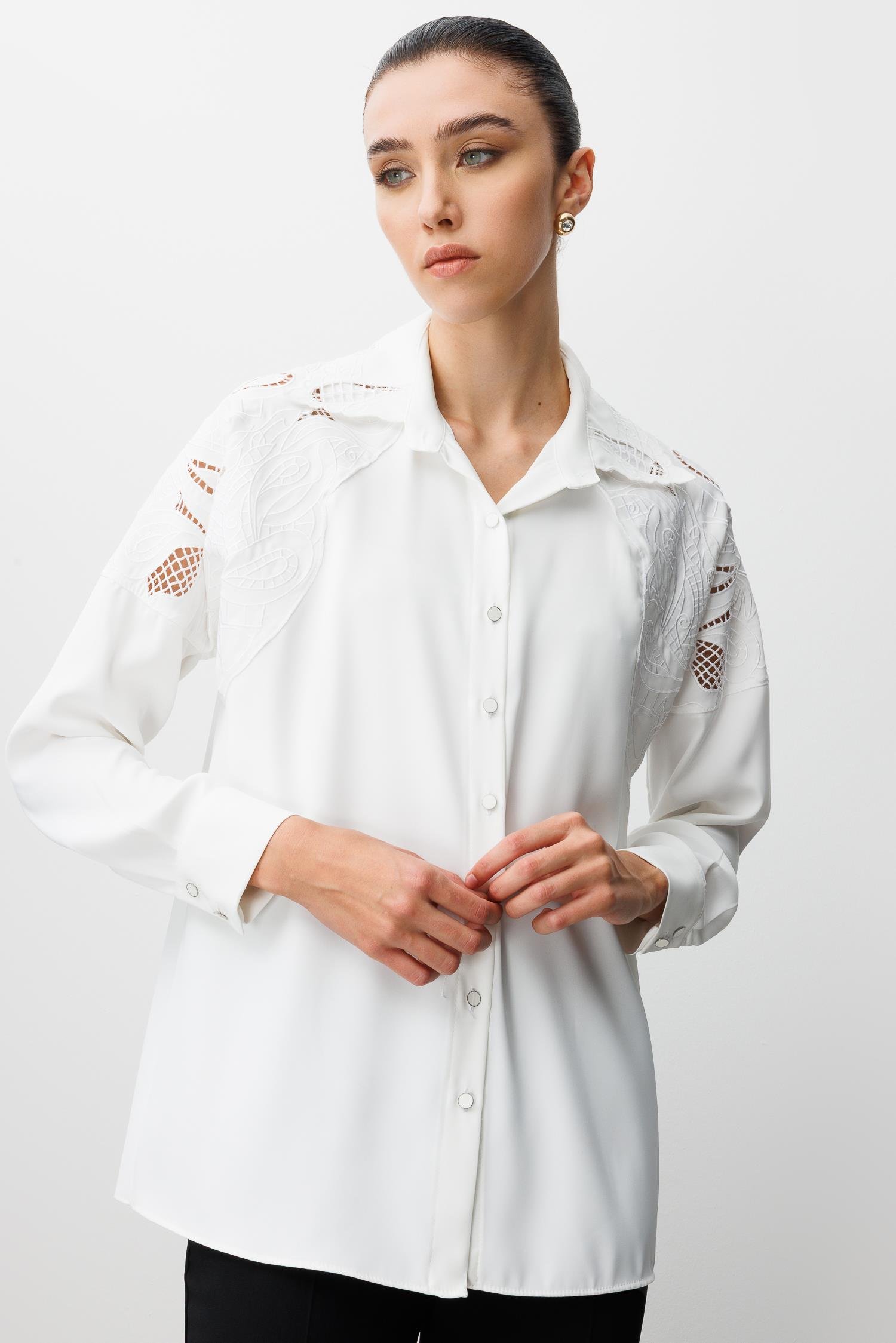 Modailgi  Nakış Detaylı Oversize Gömlek Ekru