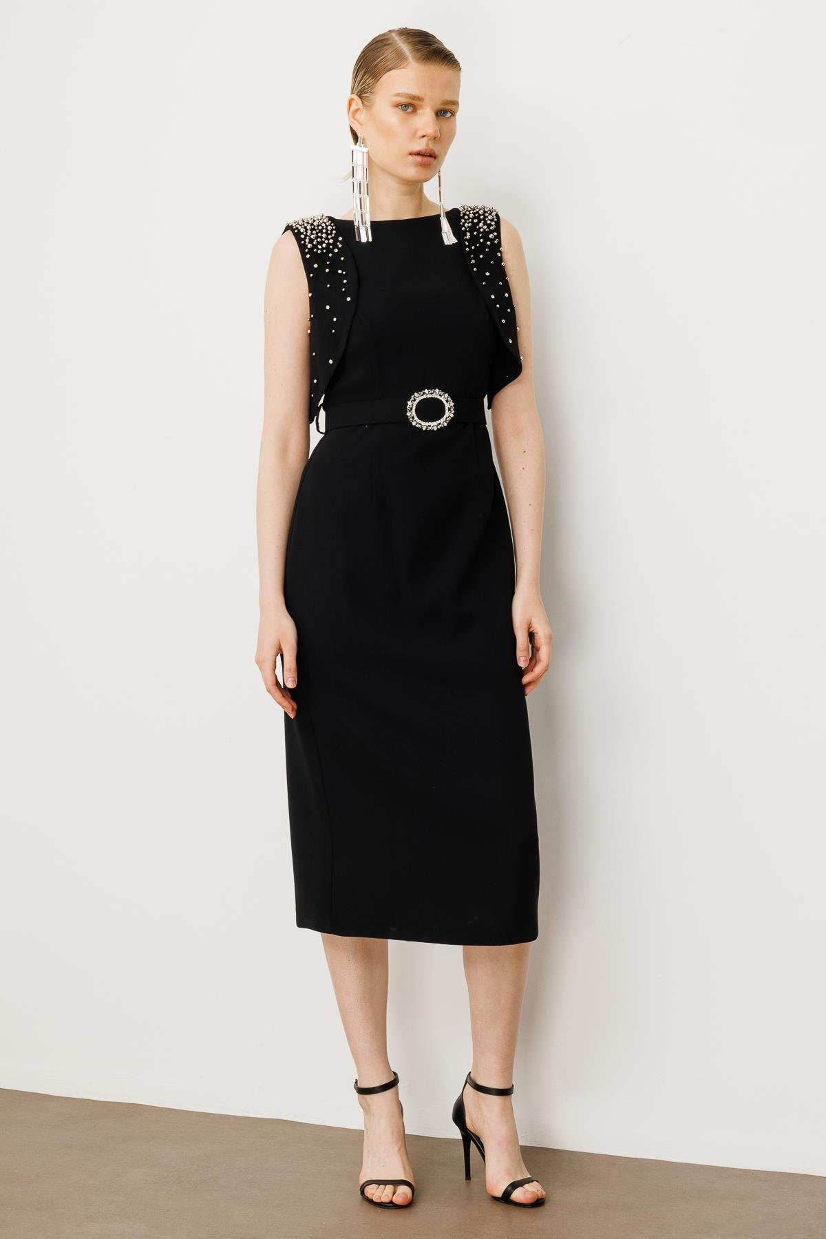 Modailgi  Omuzları İnci Detaylı Elbise Siyah