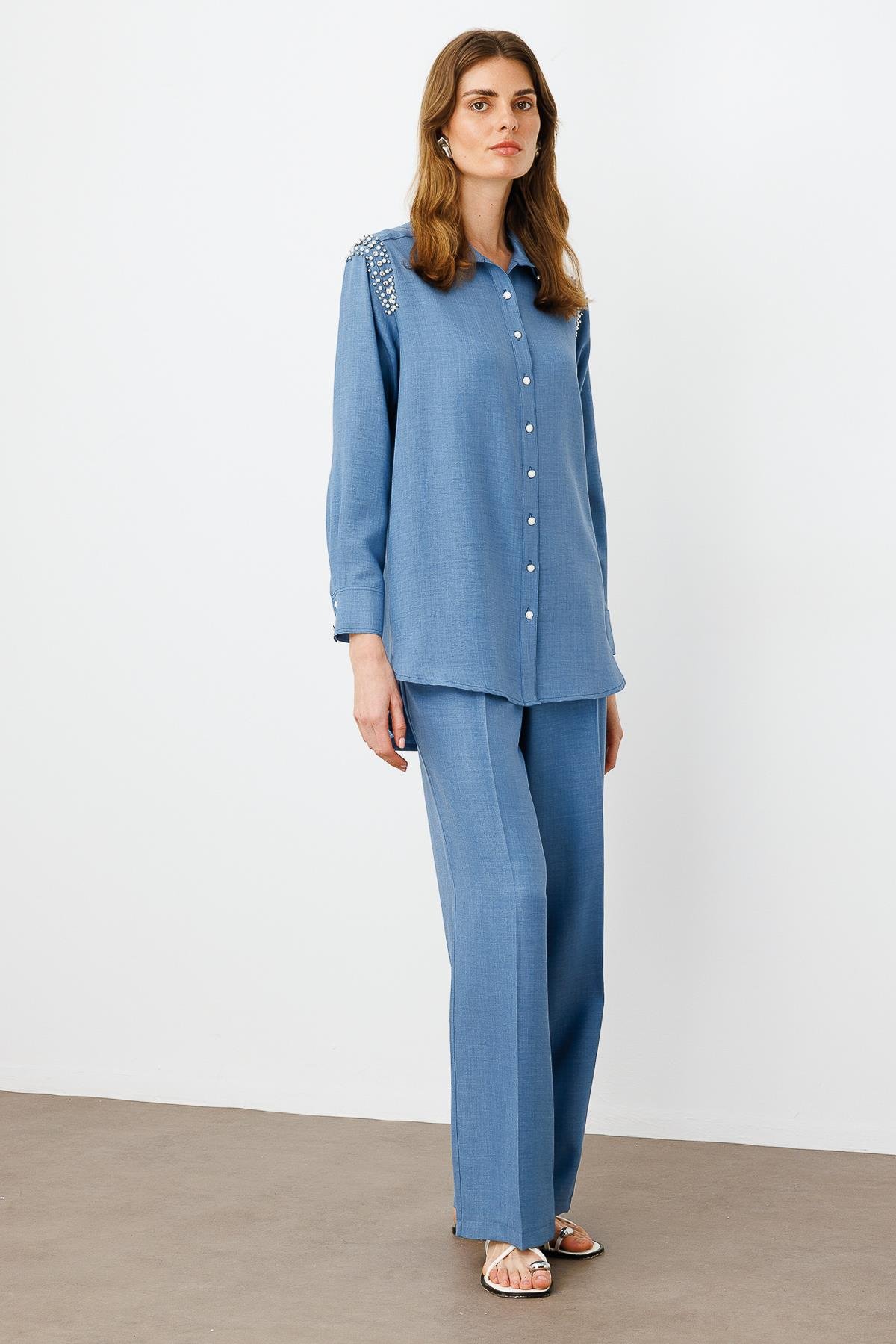 Modailgi  Omuzları İşlemeli Rahat Kesim Gömlek İndigo