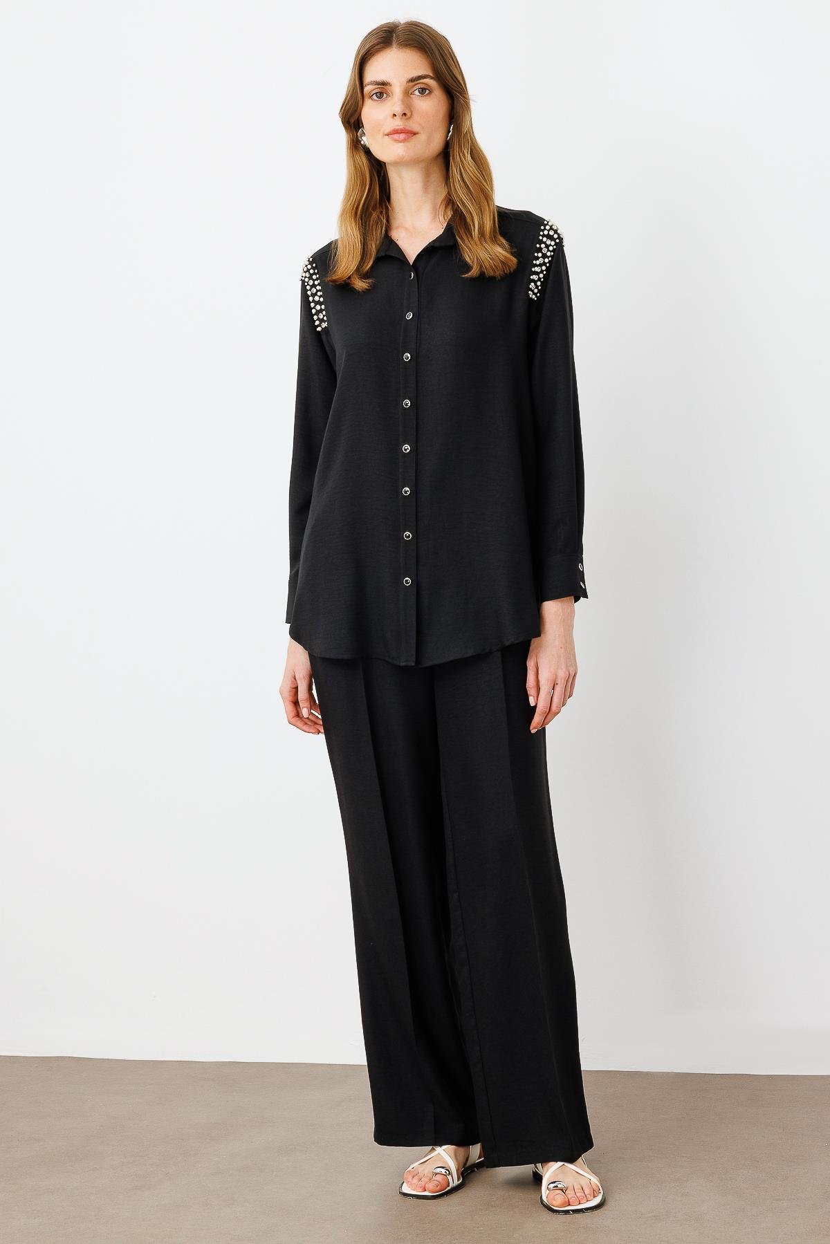 Modailgi  Omuzları İşlemeli Rahat Kesim Gömlek Siyah