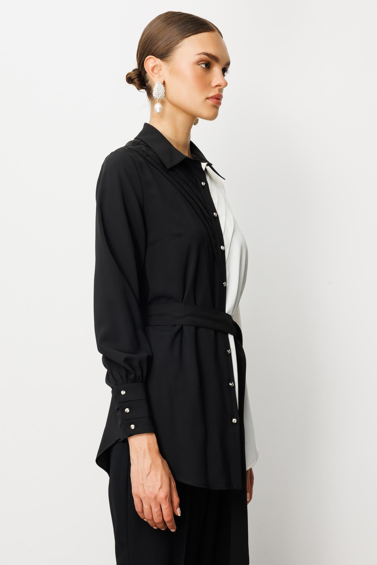 Modailgi  Önü Pileli Kuşaklı Renk Kombinli Gömlek Siyah/Ekru