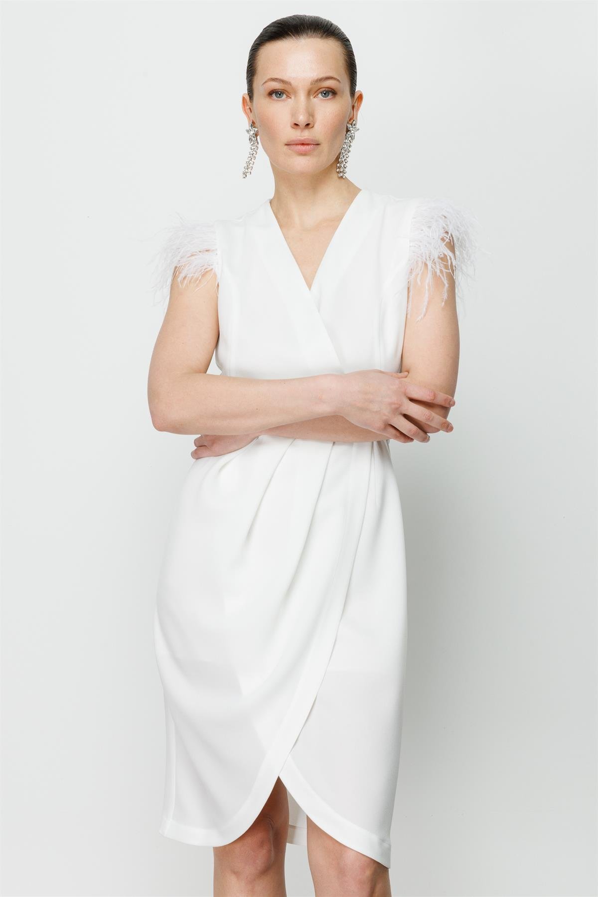 Modailgi  Otriş Detaylı Kruvaze Kolsuz Elbise Ekru