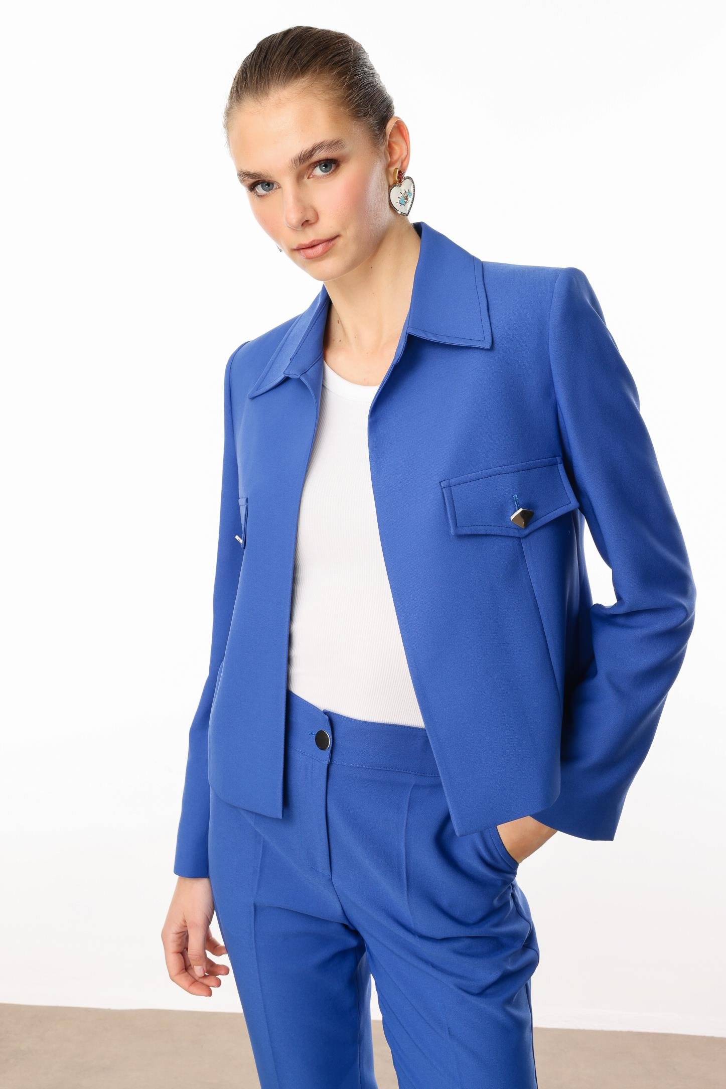 Modailgi  Pens ve Kapak Detaylı Kısa Ceket Mavi