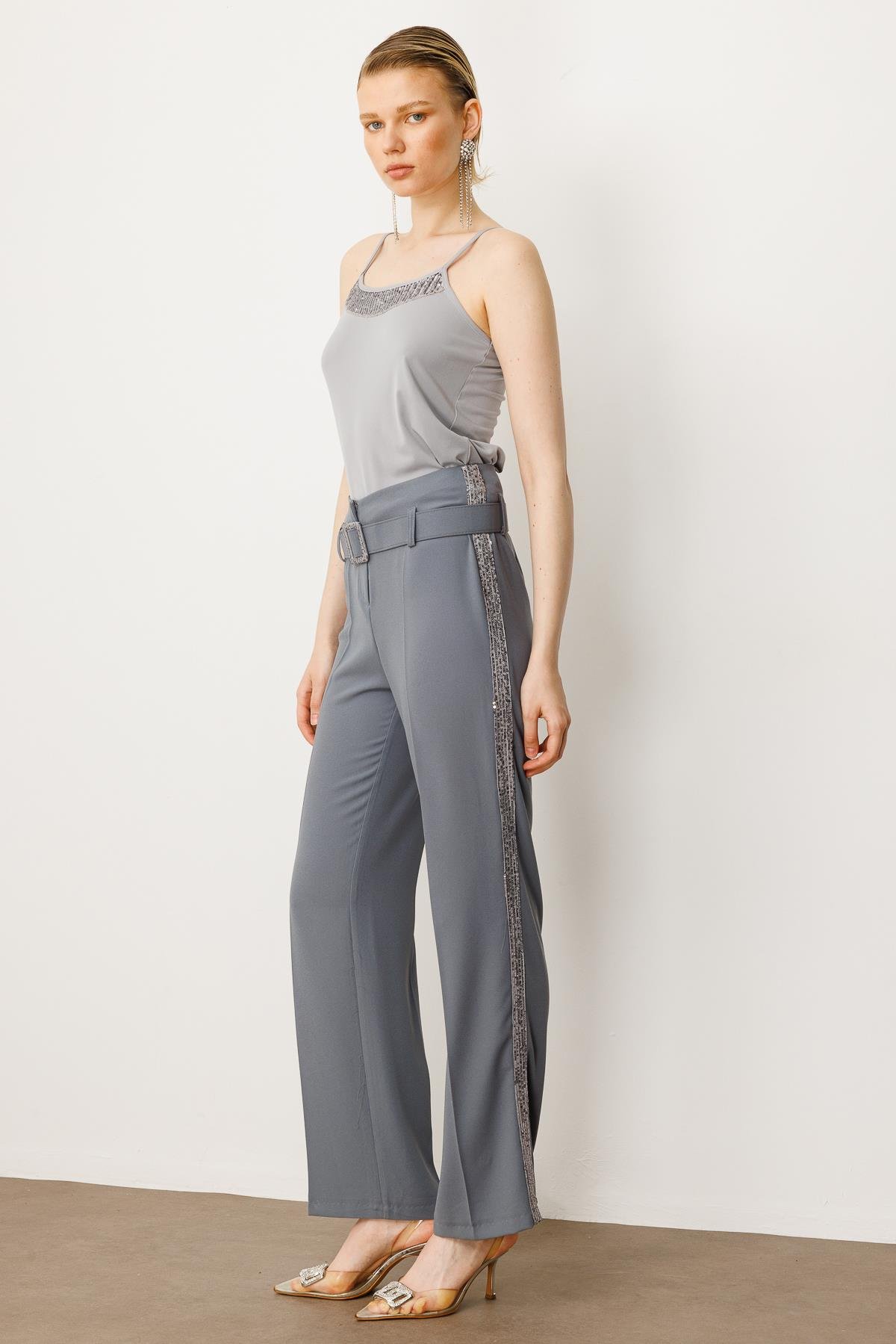 Modailgi  Pul Payet Şeritli Pantolon - 7032 Gümüş