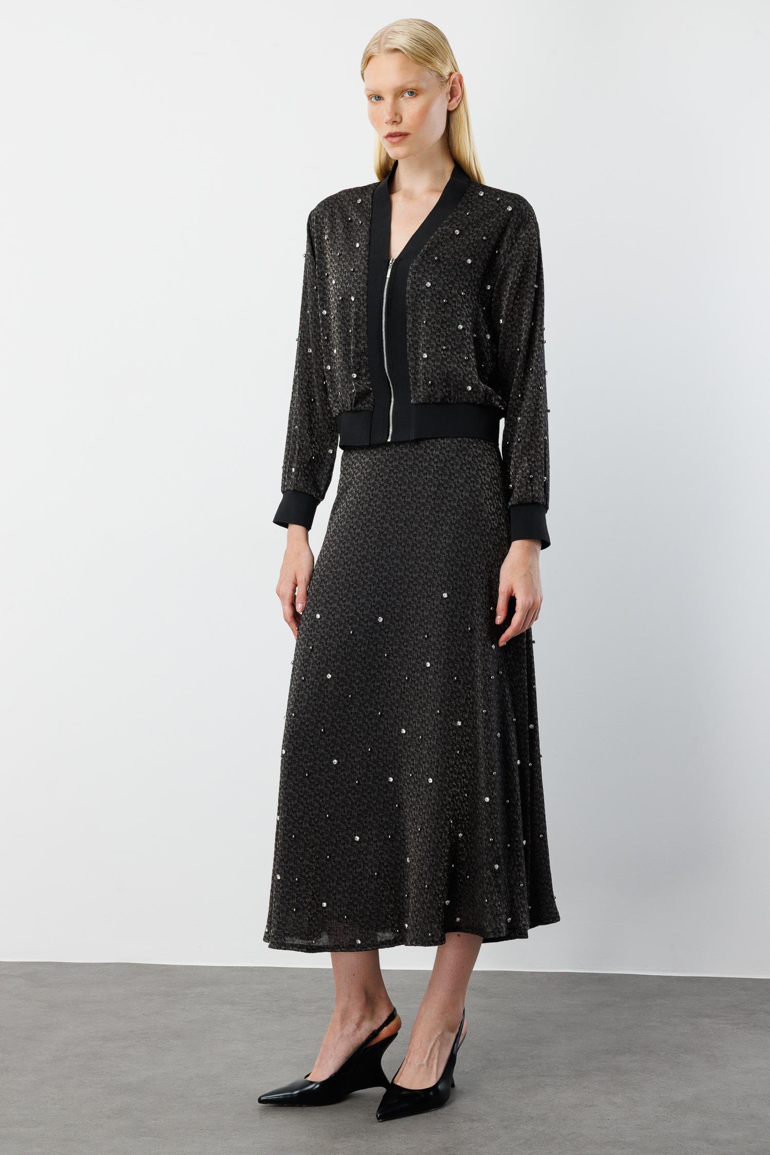 Modailgi  Ribana Ve Düz Kumaş Garni Detaylı Fermuar Kapamalı Kısa Gömlek - 30038 Siyah