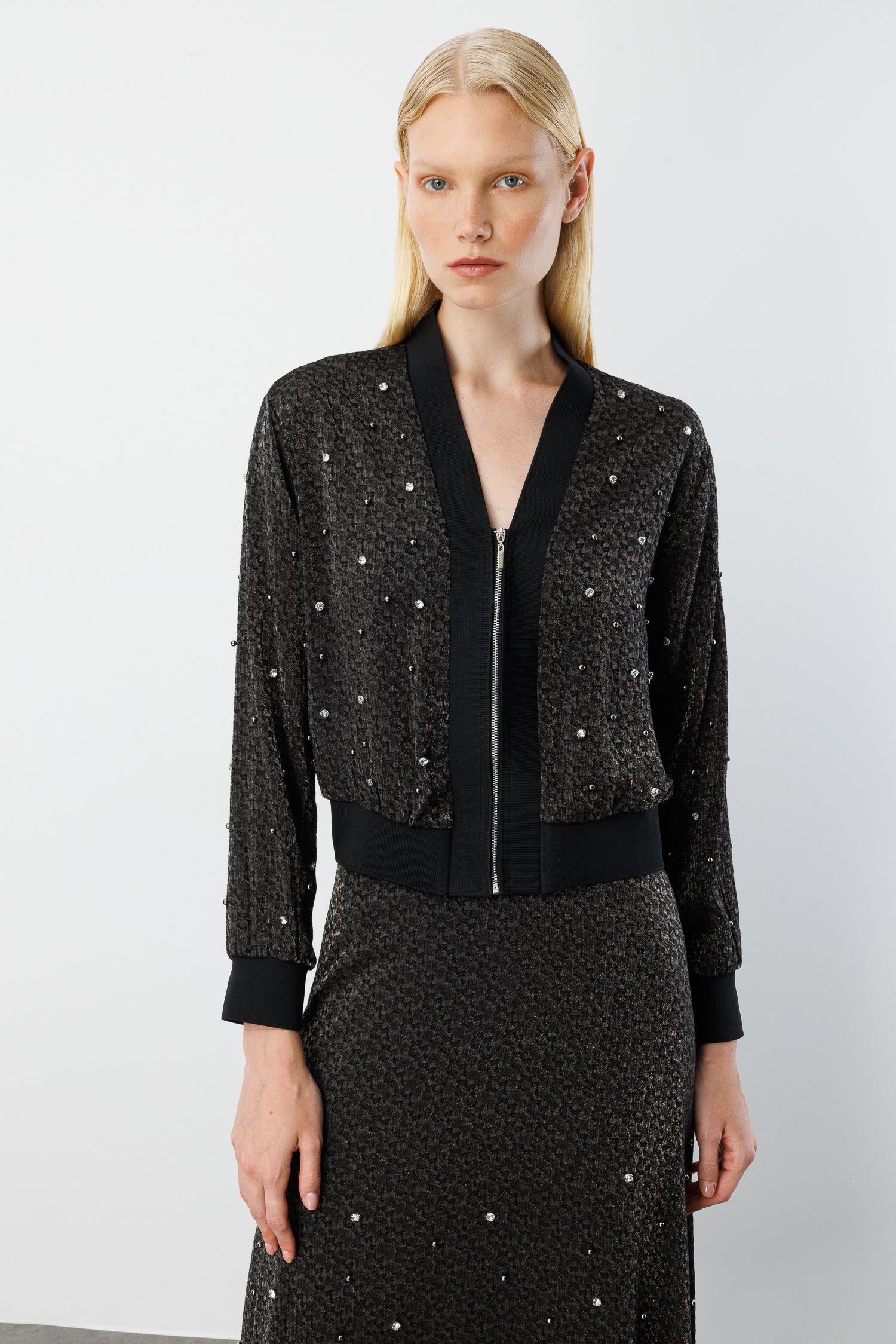 Modailgi  Ribana Ve Düz Kumaş Garni Detaylı Fermuar Kapamalı Kısa Gömlek - 30038 Siyah